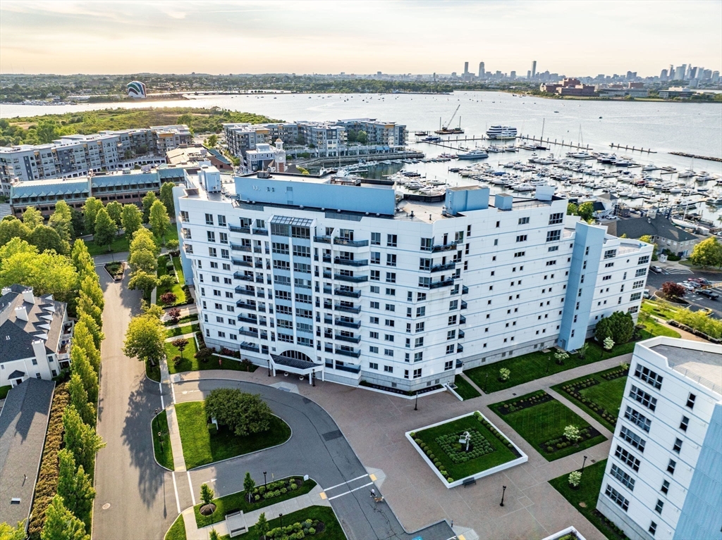 Quincy, Massachusetts, 02171, United States, 2 Bedrooms Bedrooms, ,2 BathroomsBathrooms,Residential,For Sale,1976883