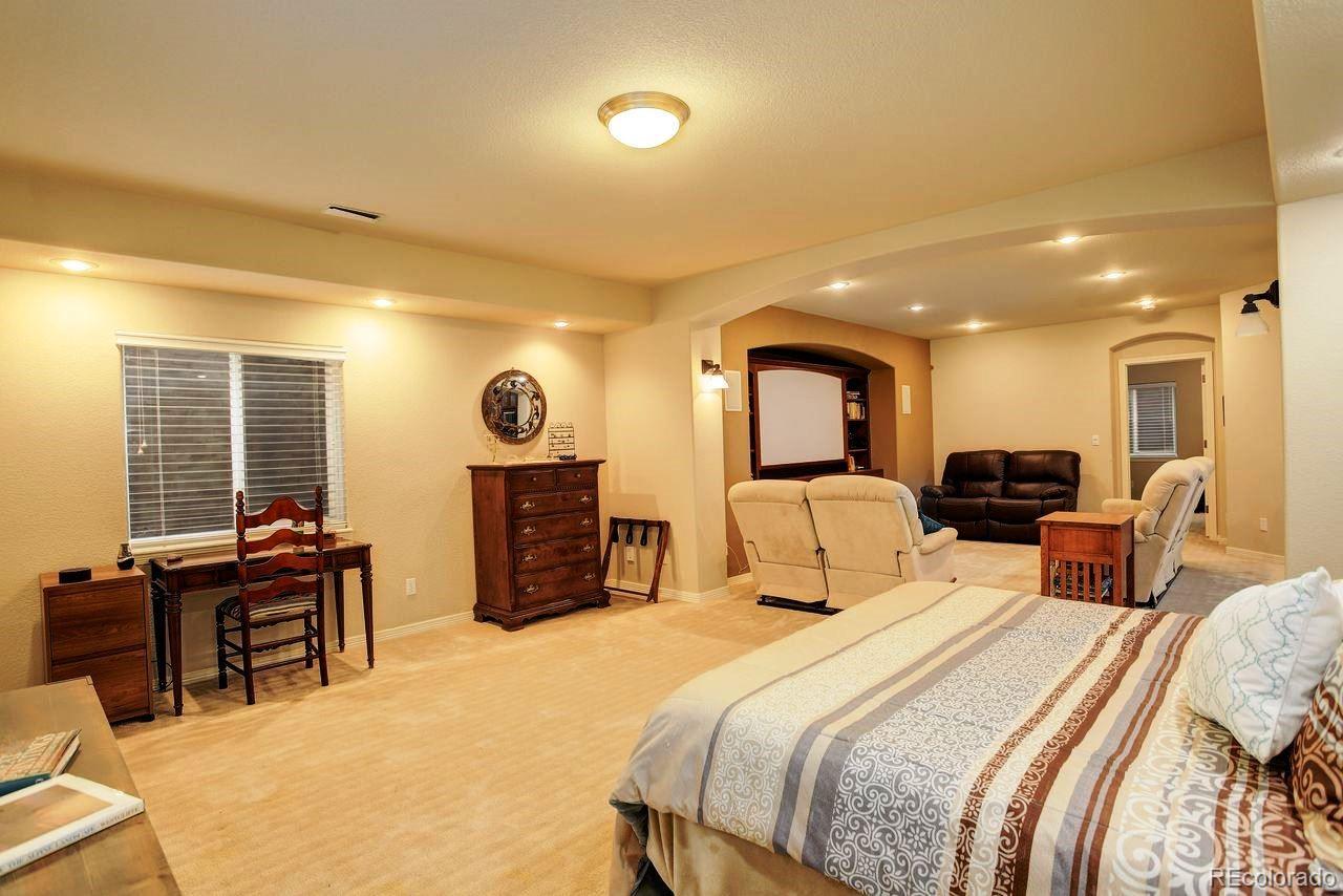 Arvada, Colorado, 80005, United States, 4 Bedrooms Bedrooms, ,2 BathroomsBathrooms,Residential,For Sale,1906341