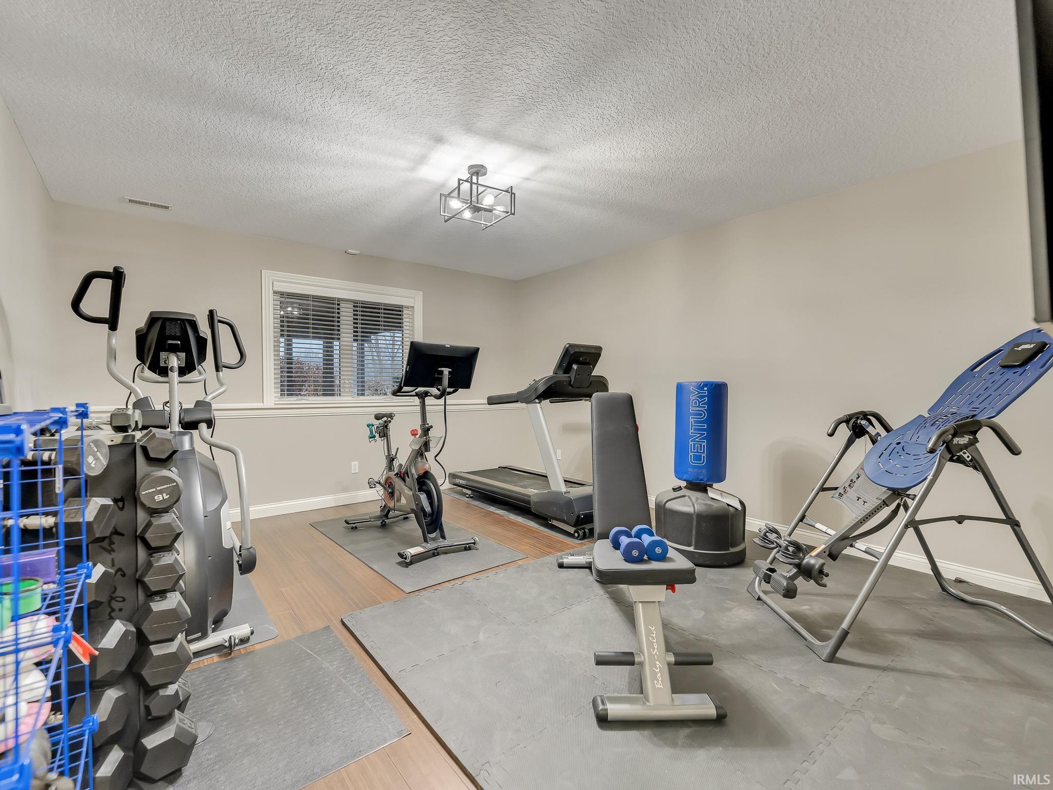 Leo, Indiana, 46765, United States, 4 Bedrooms Bedrooms, ,4 BathroomsBathrooms,Residential,For Sale,1988883