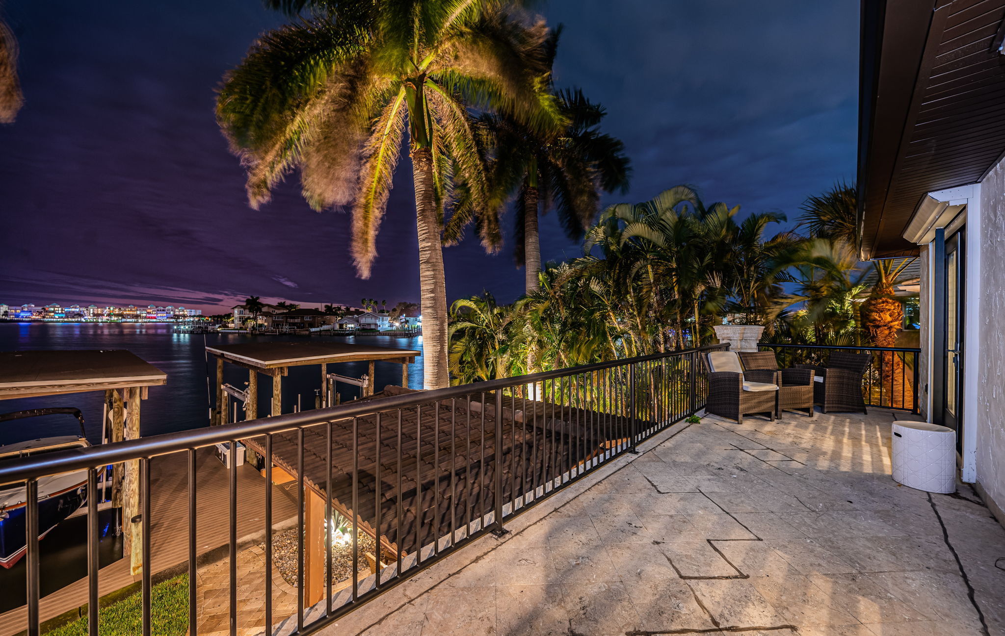 St Petersburg, Florida, 33707, United States, 5 Bedrooms Bedrooms, ,5 BathroomsBathrooms,Residential,For Sale,2007772