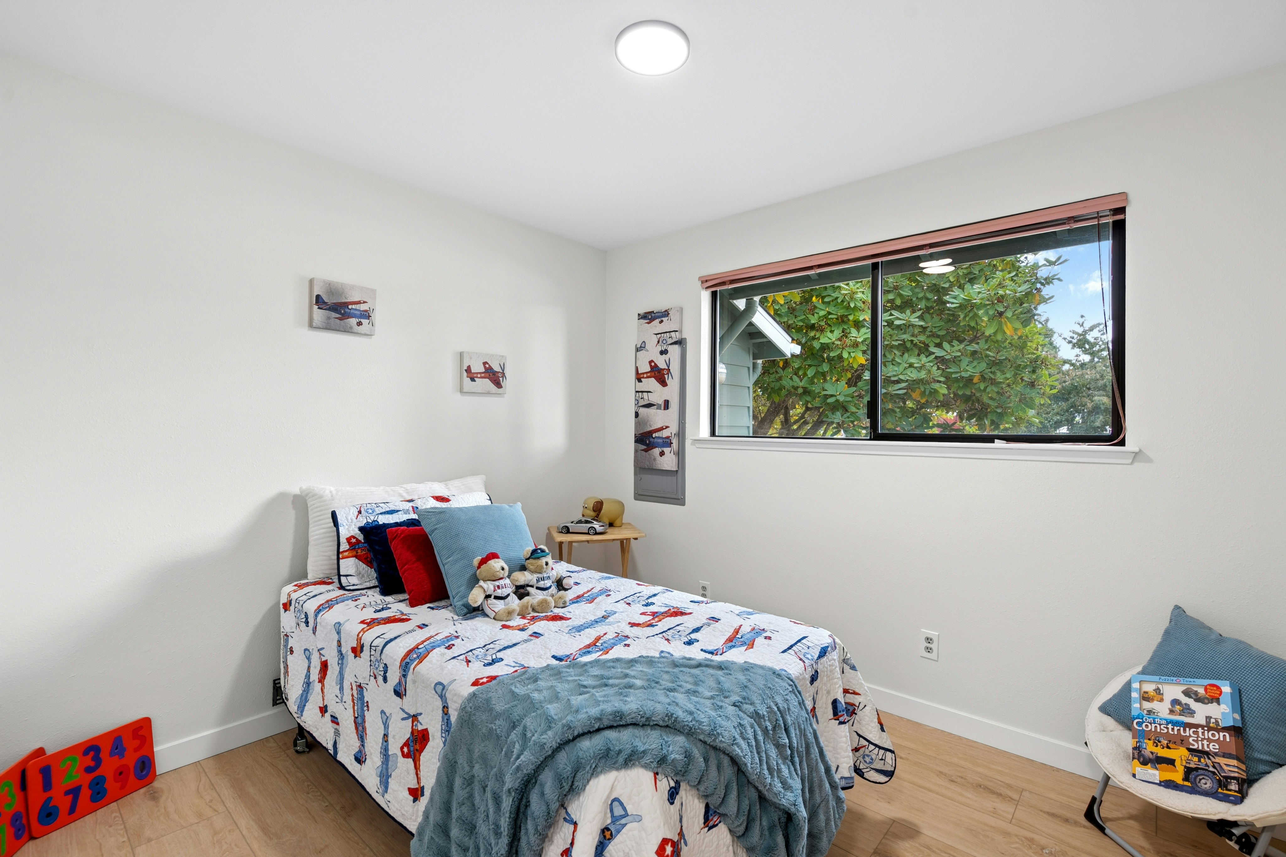  30637 1st Place Southwest, Federal Way, WA 98023 - 物件實景