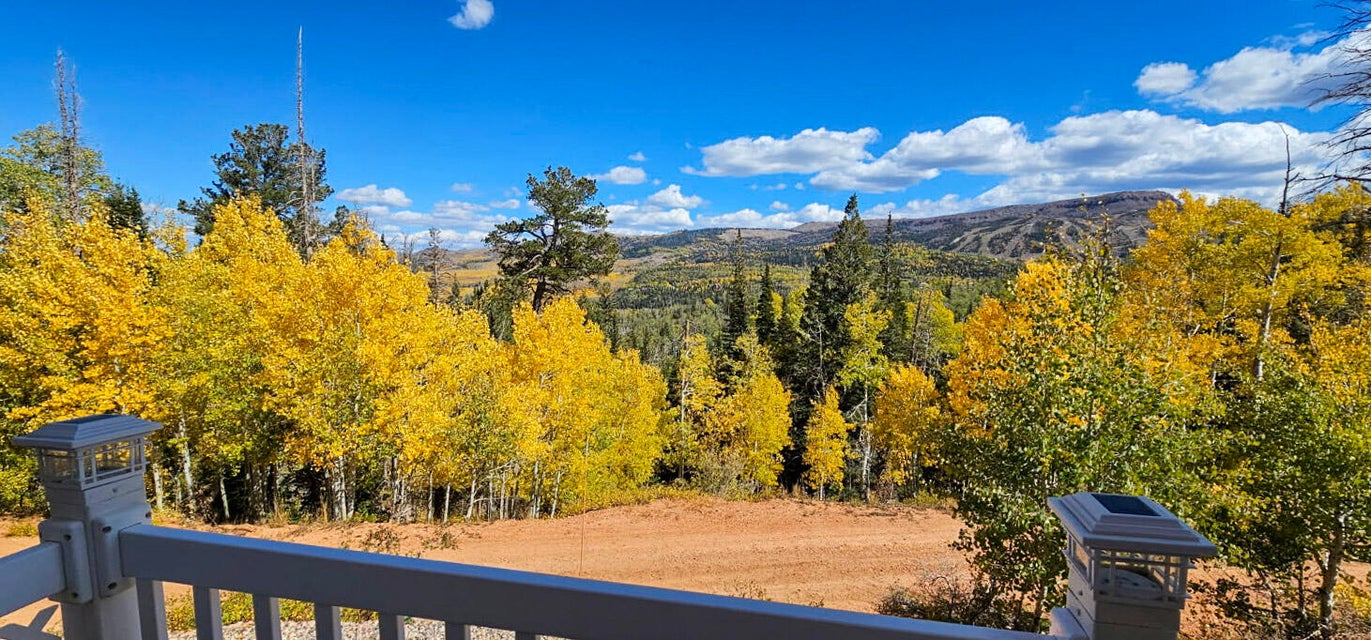 Brian Head, Utah, 84719, United States, 5 Bedrooms Bedrooms, ,3 BathroomsBathrooms,Residential,For Sale,1951004