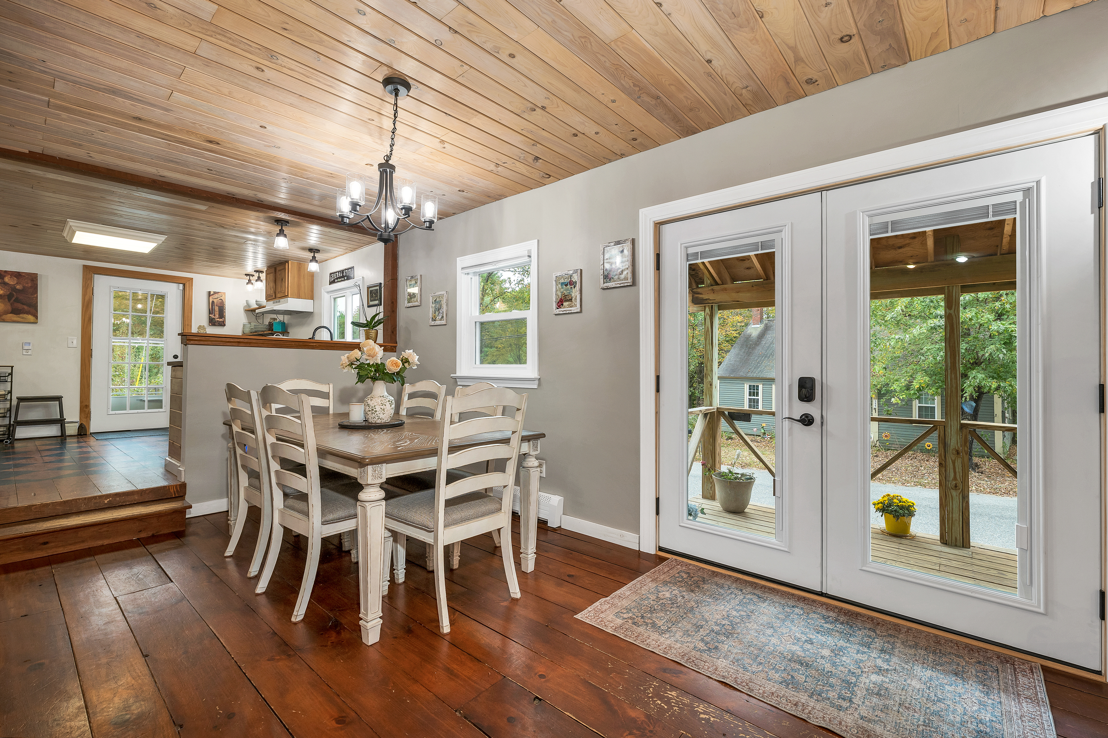 New Hampton, New Hampshire, 03256, United States, 3 Bedrooms Bedrooms, ,2 BathroomsBathrooms,Residential,For Sale,1976392