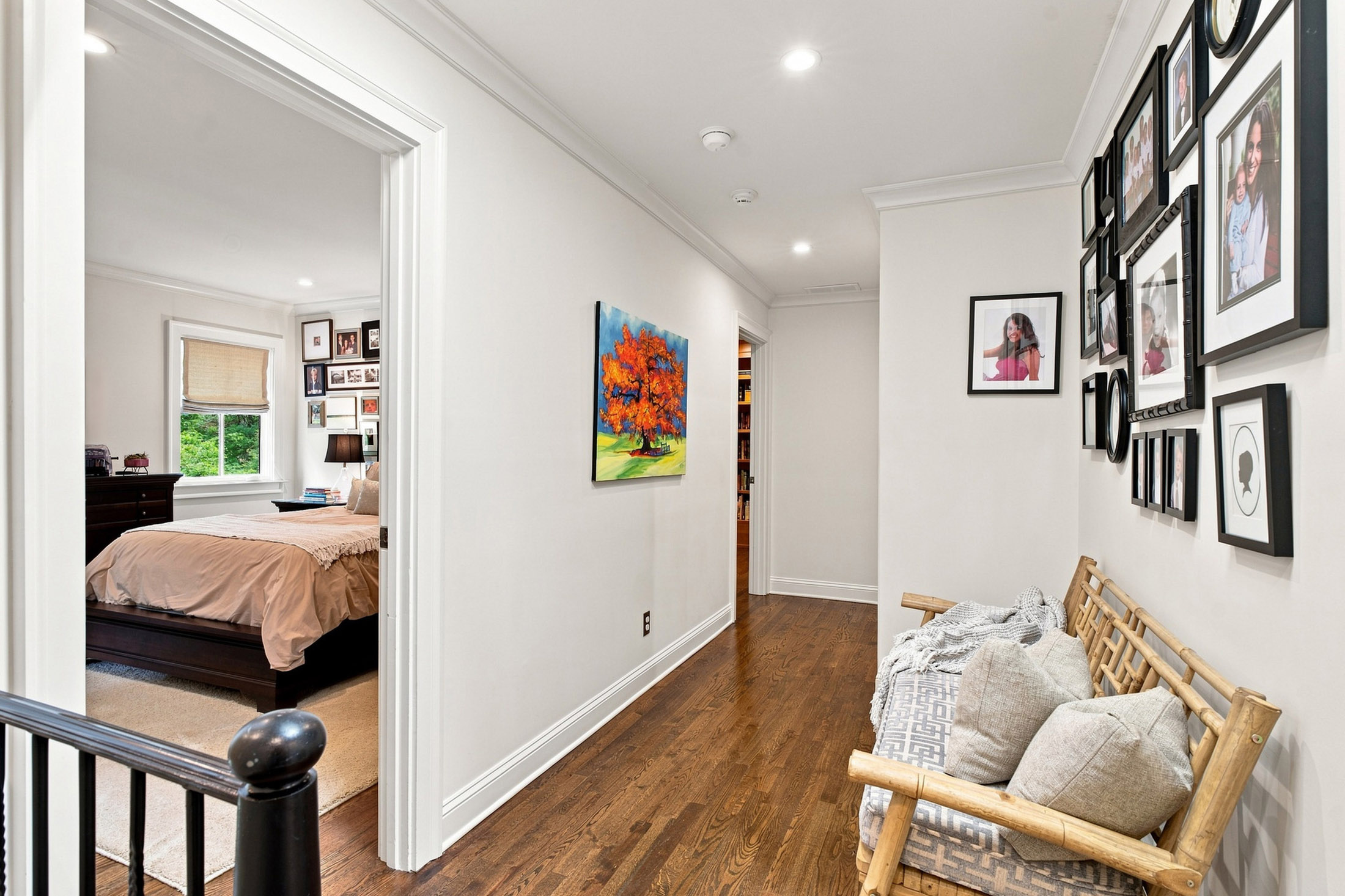  Thoughtfully Designed and Renovated Home in Londonberry Estates - 物件實景