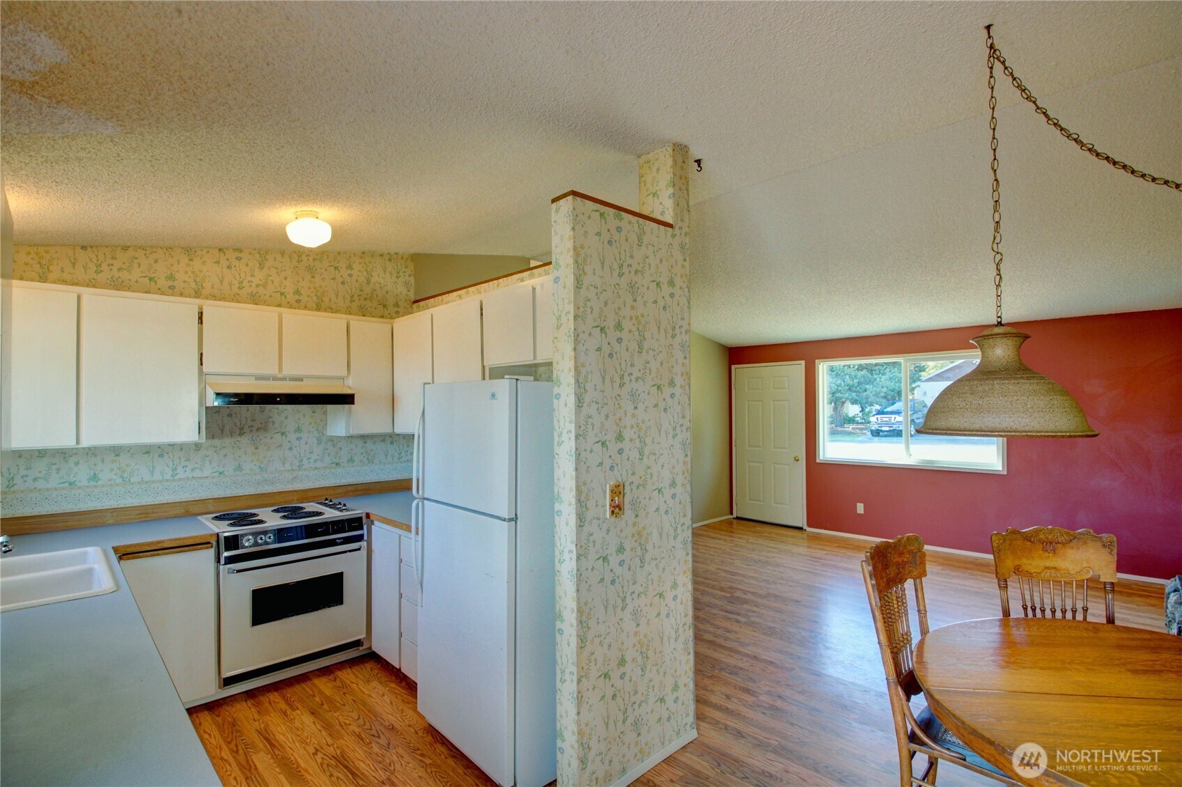 Anacortes, Washington, 98221, United States, 3 Bedrooms Bedrooms, ,1 BathroomBathrooms,Residential,For Sale,1927416