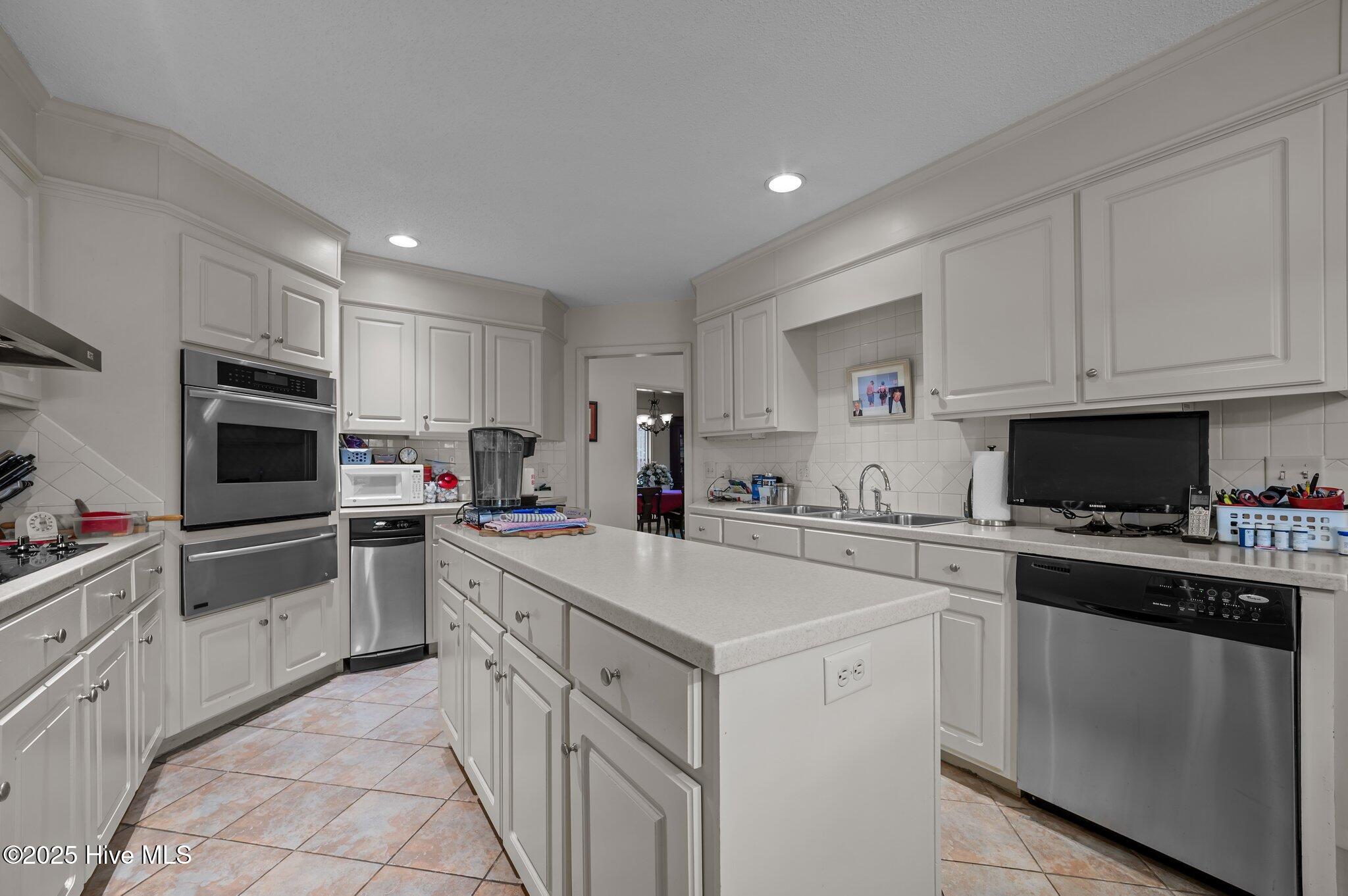 Washington, North Carolina, 27889, United States, 3 Bedrooms Bedrooms, ,2 BathroomsBathrooms,Residential,For Sale,2017723