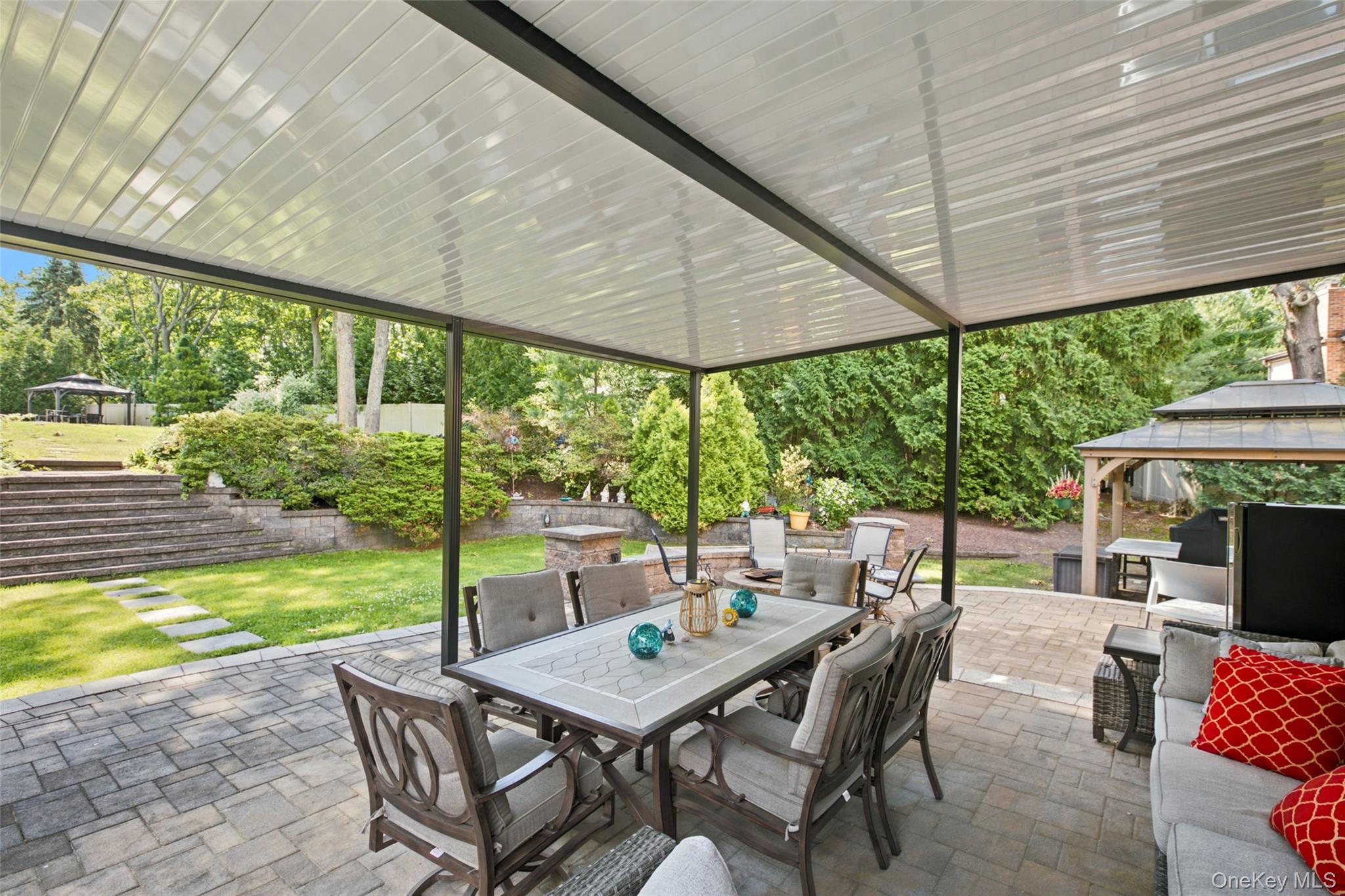  17 Lower Road, Smithtown, NY, 11787 - 物件實景
