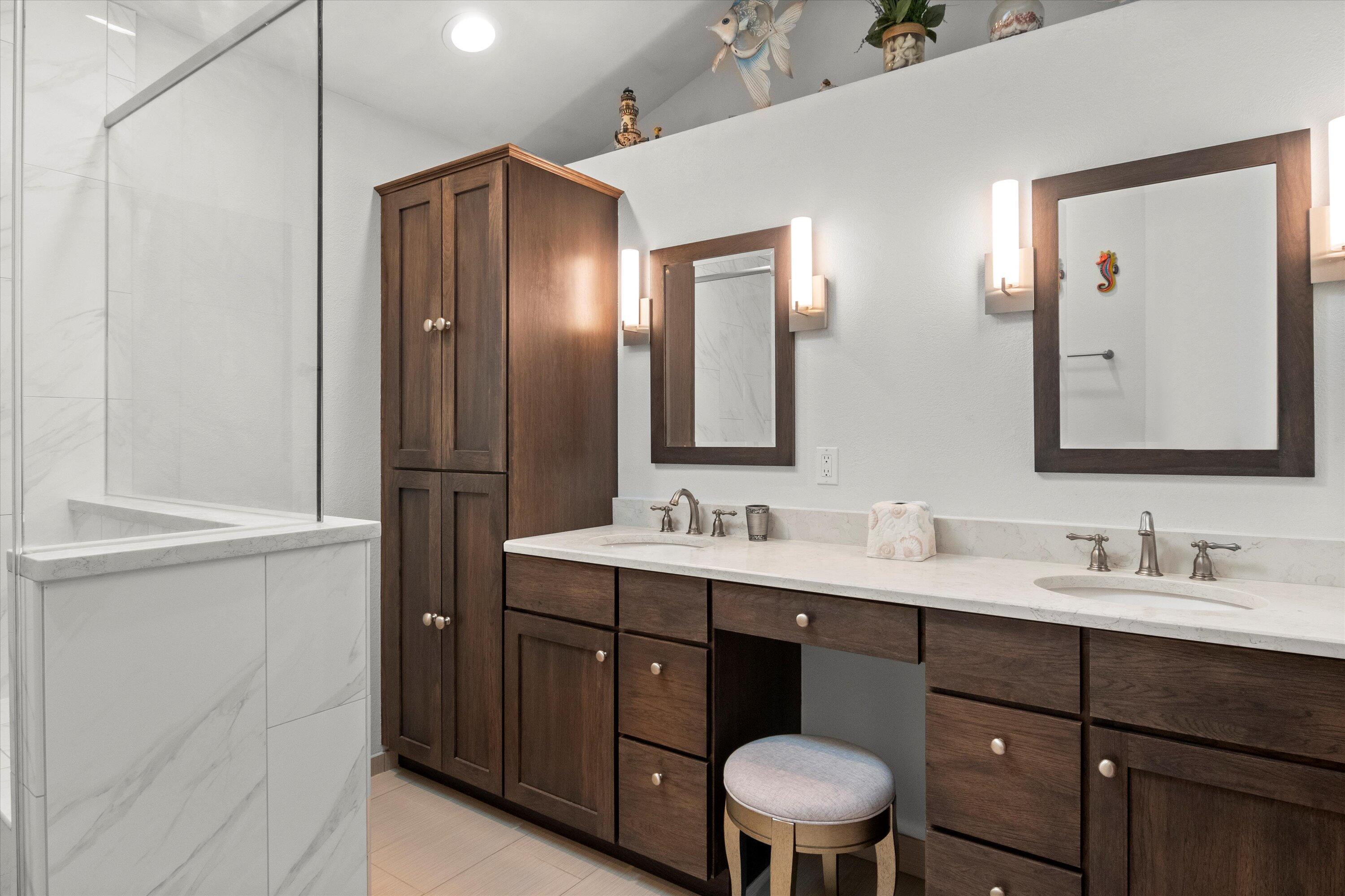 Caledonia, Wisconsin, 53402, United States, 3 Bedrooms Bedrooms, ,3 BathroomsBathrooms,Residential,For Sale,1987324