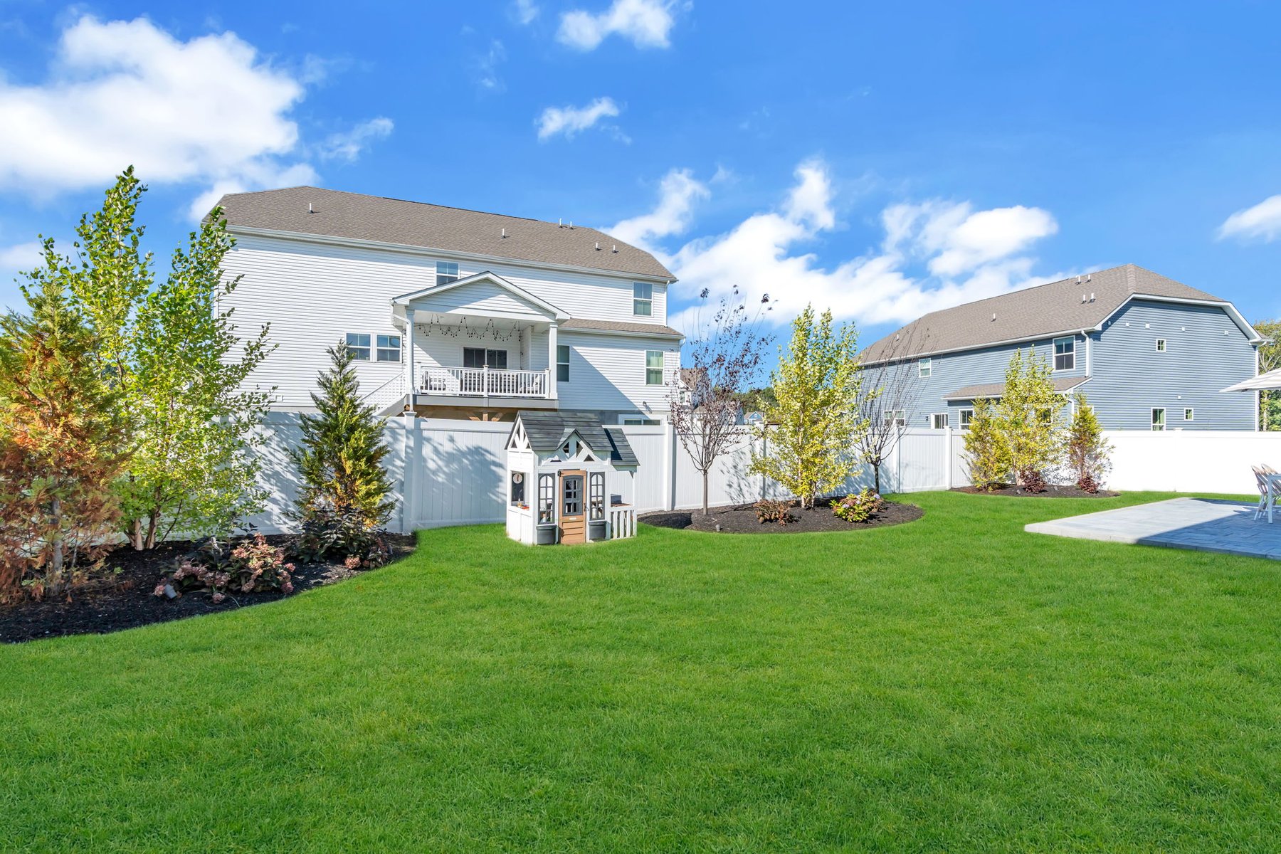  Newer Construction Home with Sophisticated Designer Upgrades - 物件實景