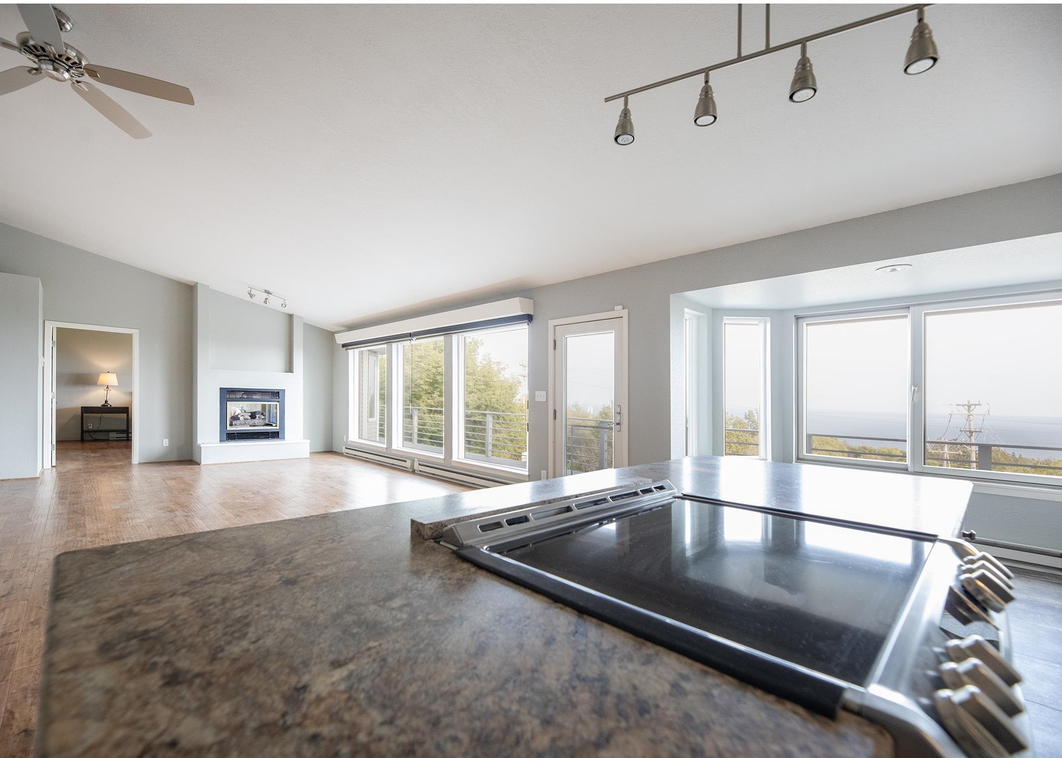 Duluth, Minnesota, 55805, United States, 4 Bedrooms Bedrooms, ,2 BathroomsBathrooms,Residential,For Sale,1941735