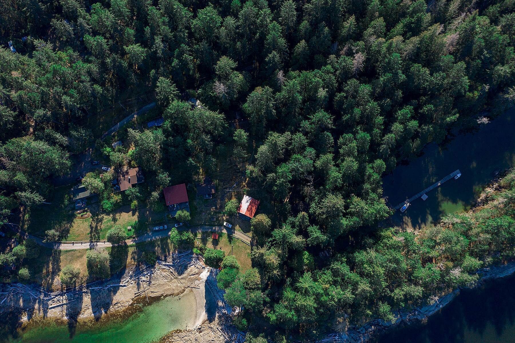  Stunning Waterfront Property - 物件實景