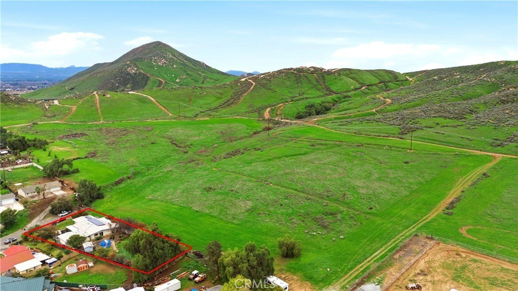 Jurupa Valley, California, 92509, United States, 4 Bedrooms Bedrooms, ,3 BathroomsBathrooms,Residential,For Sale,2044846