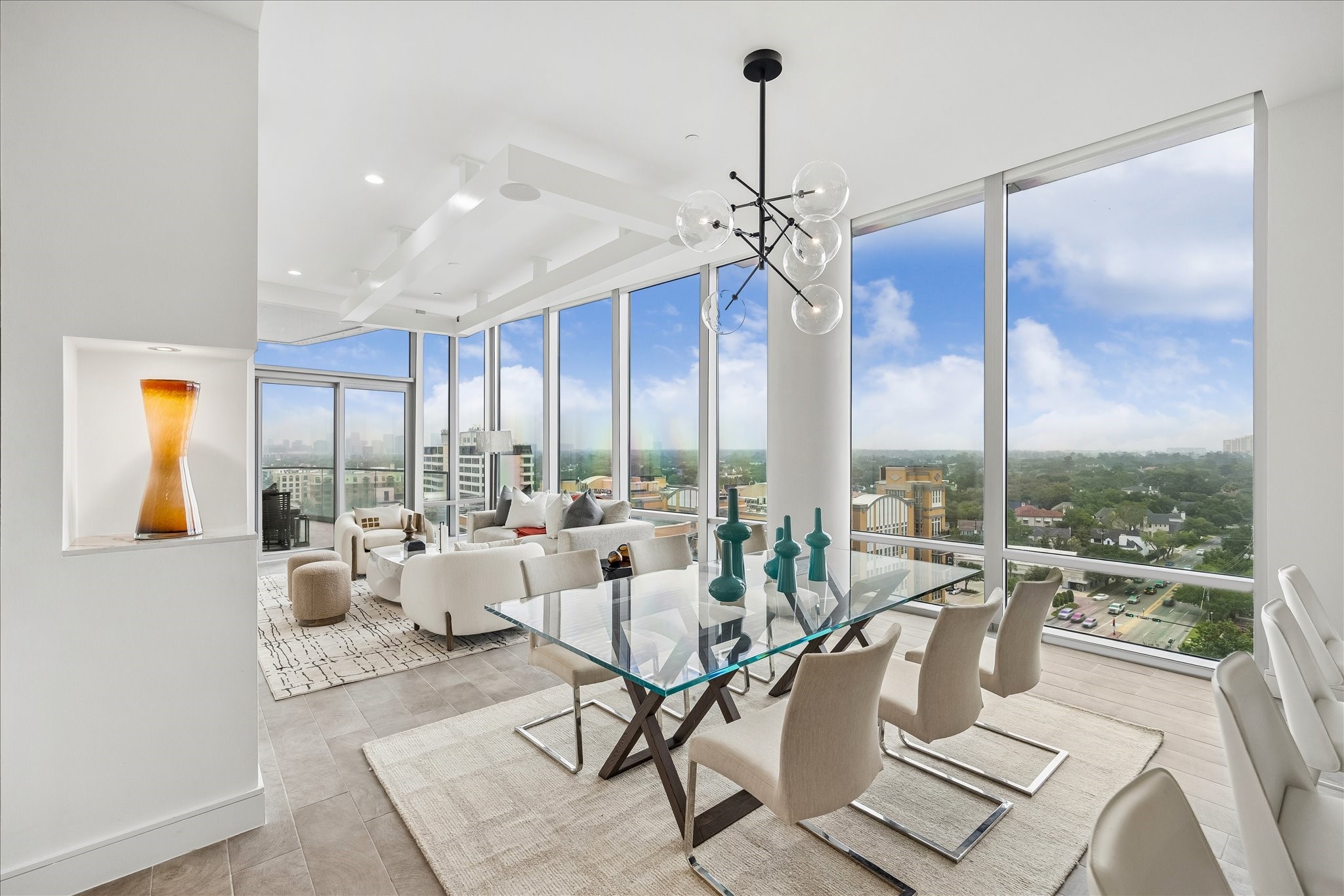  2727 Kirby Drive #11D - 物件實景