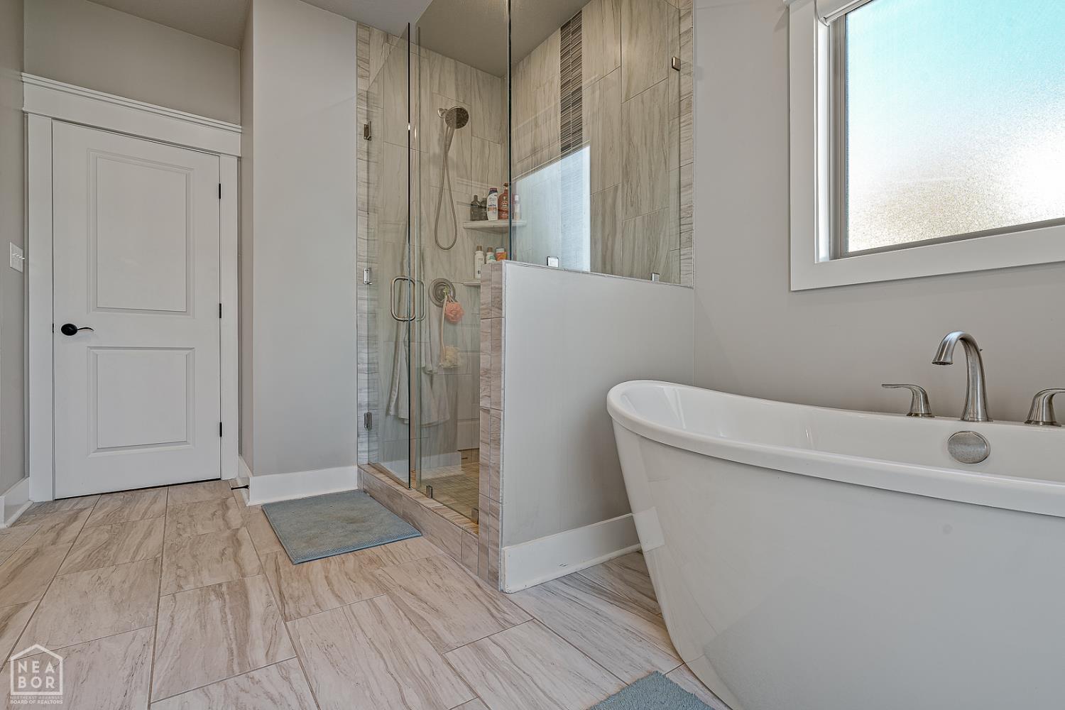 Jonesboro, Arkansas, 72404, United States, ,4 BathroomsBathrooms,Residential,For Sale,1974343