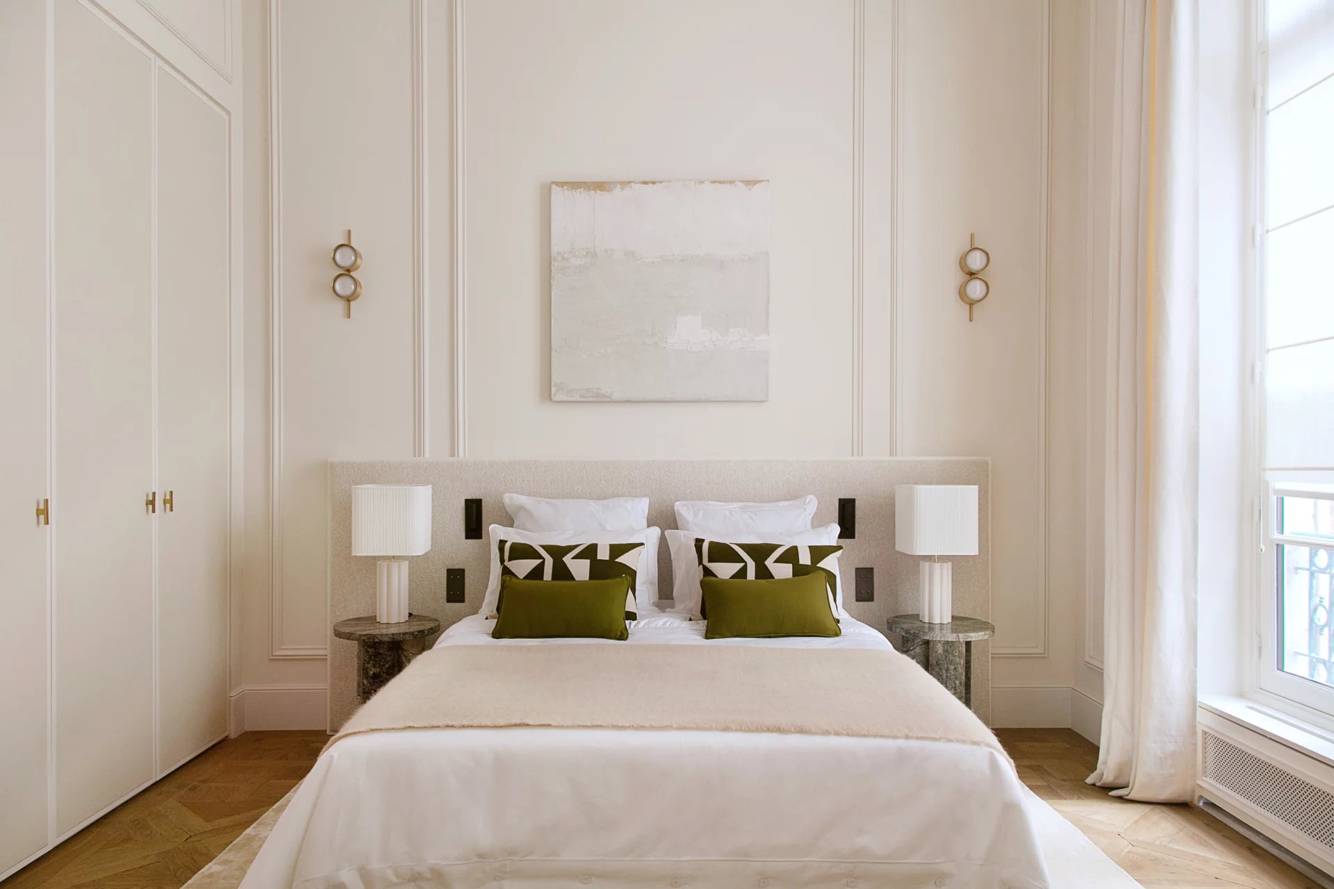 Paris 8th, Île-de-France, 75008, FR, 3 Bedrooms Bedrooms, ,3 BathroomsBathrooms,Residential,For Sale,1491414