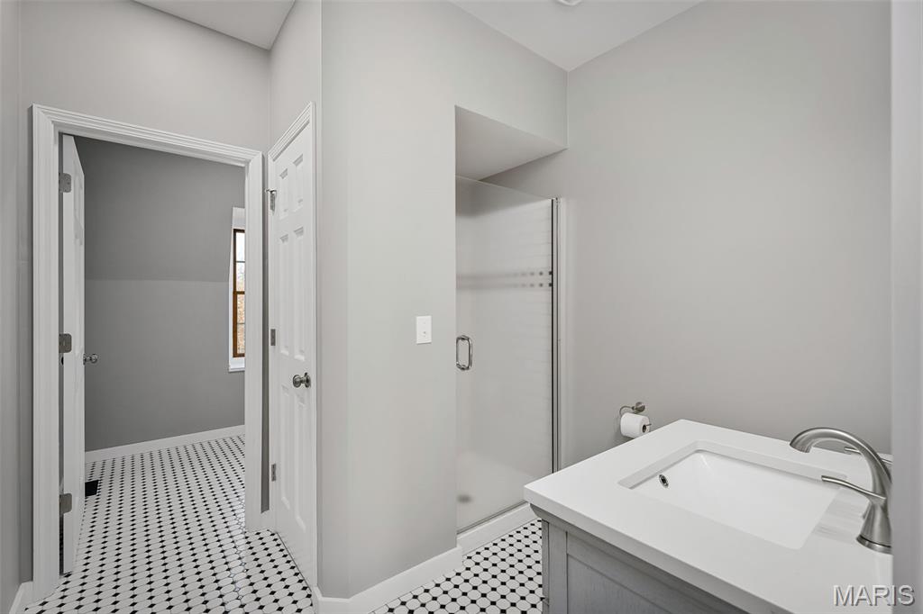 Elsberry, Missouri, 63343, United States, 3 Bedrooms Bedrooms, ,2 BathroomsBathrooms,Residential,For Sale,1828292