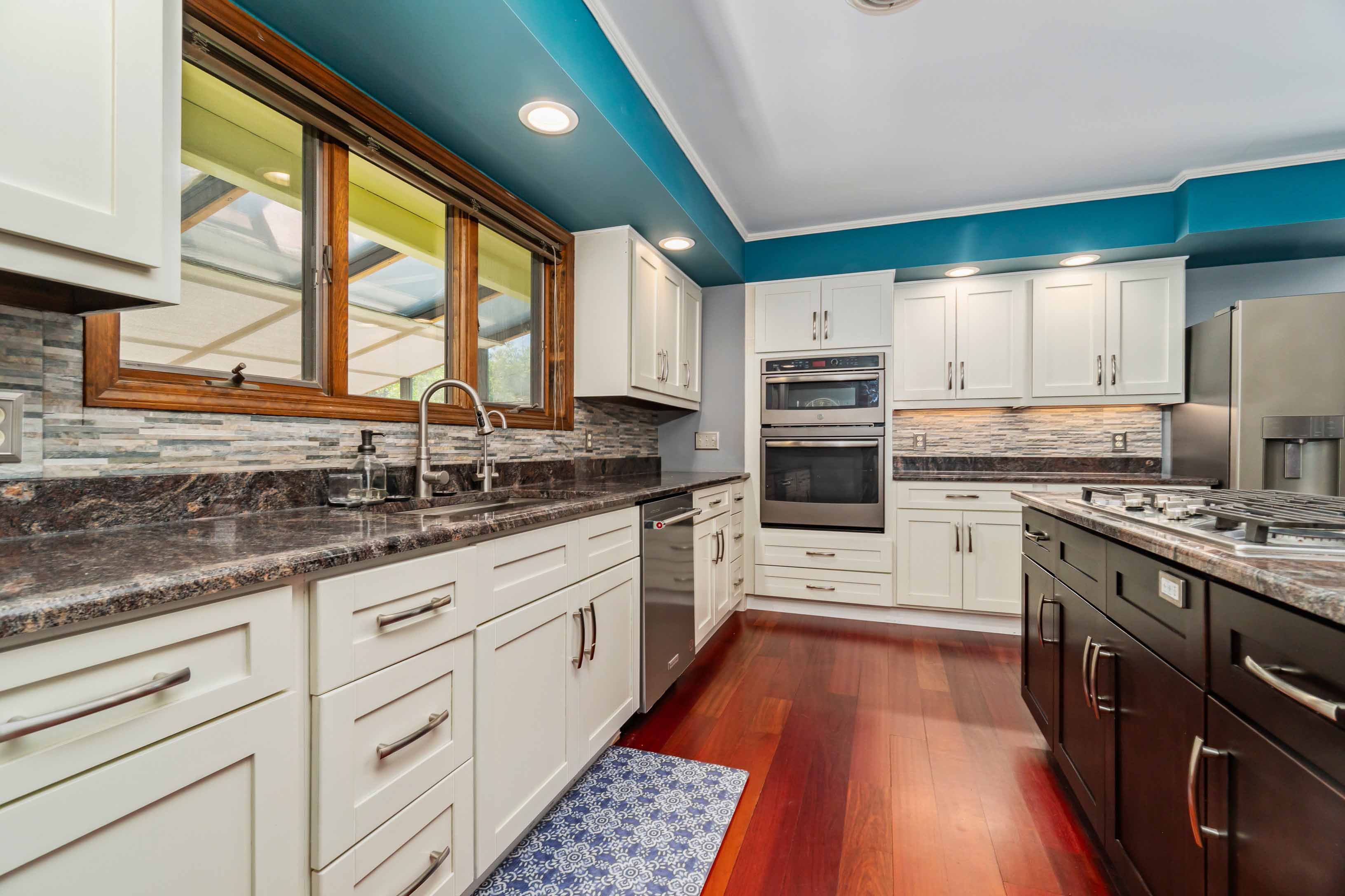 Oriental, North Carolina, 28571, United States, 2 Bedrooms Bedrooms, ,3 BathroomsBathrooms,Residential,For Sale,1943543
