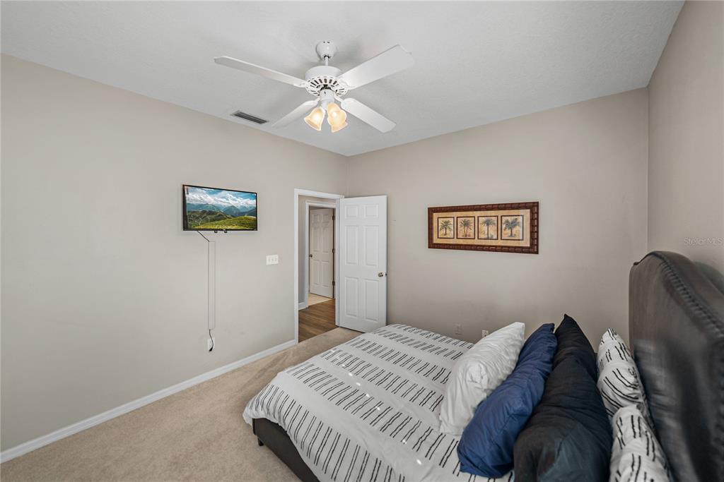 Seffner, Florida, 33584, United States, 5 Bedrooms Bedrooms, ,4 BathroomsBathrooms,Residential,For Sale,1991744