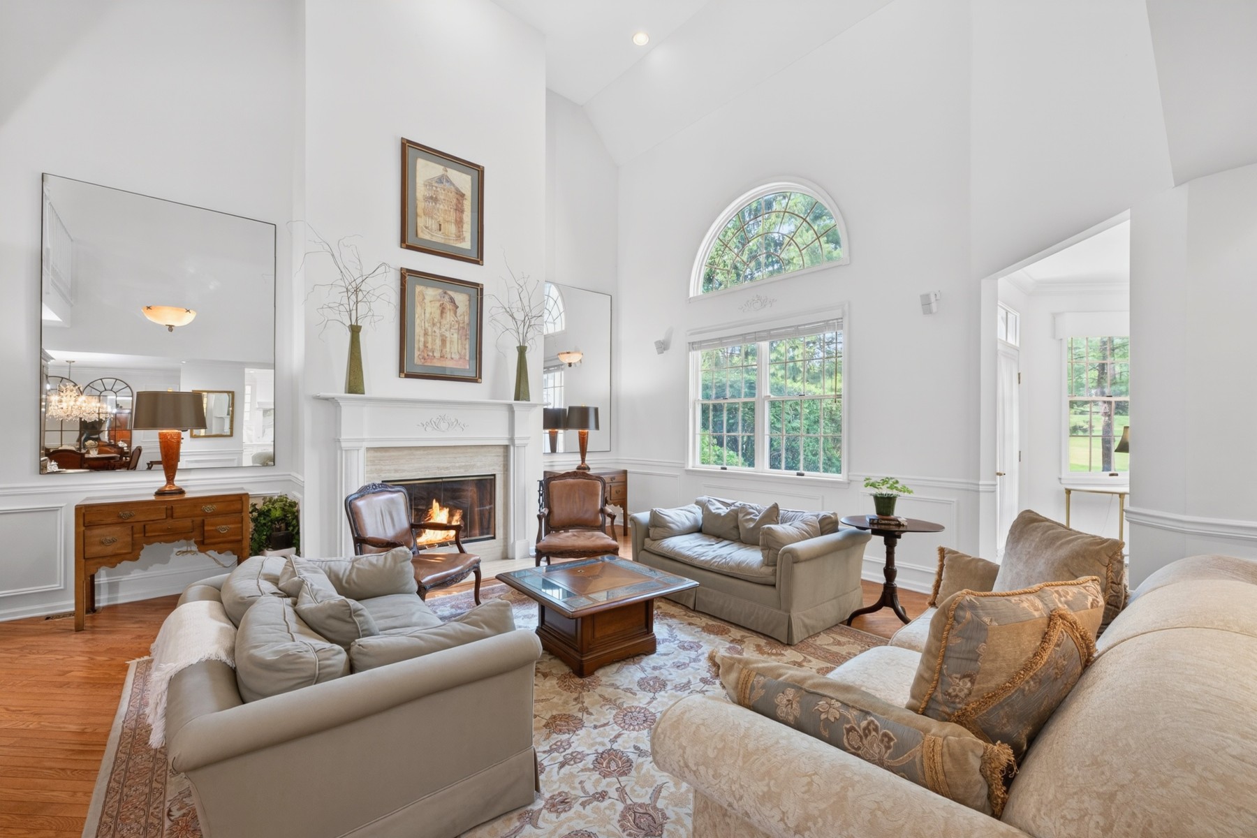  ?Amherst Mews? Stunning Townhome features Golf Course Views - 物件實景
