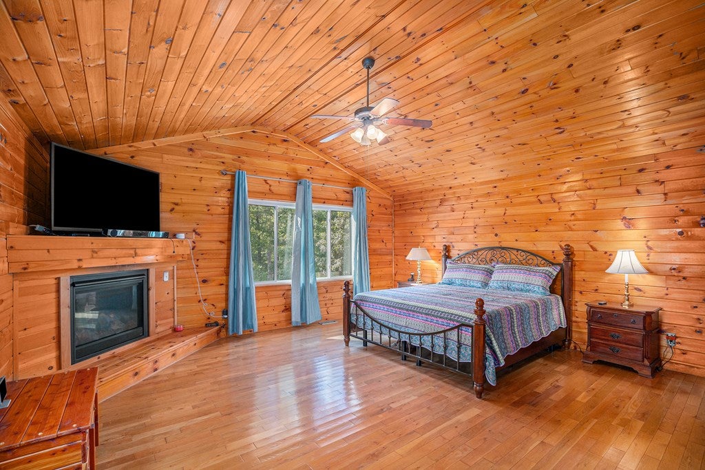 Blue Ridge, Georgia, 30513, United States, 6 Bedrooms Bedrooms, ,4 BathroomsBathrooms,Residential,For Sale,1858999