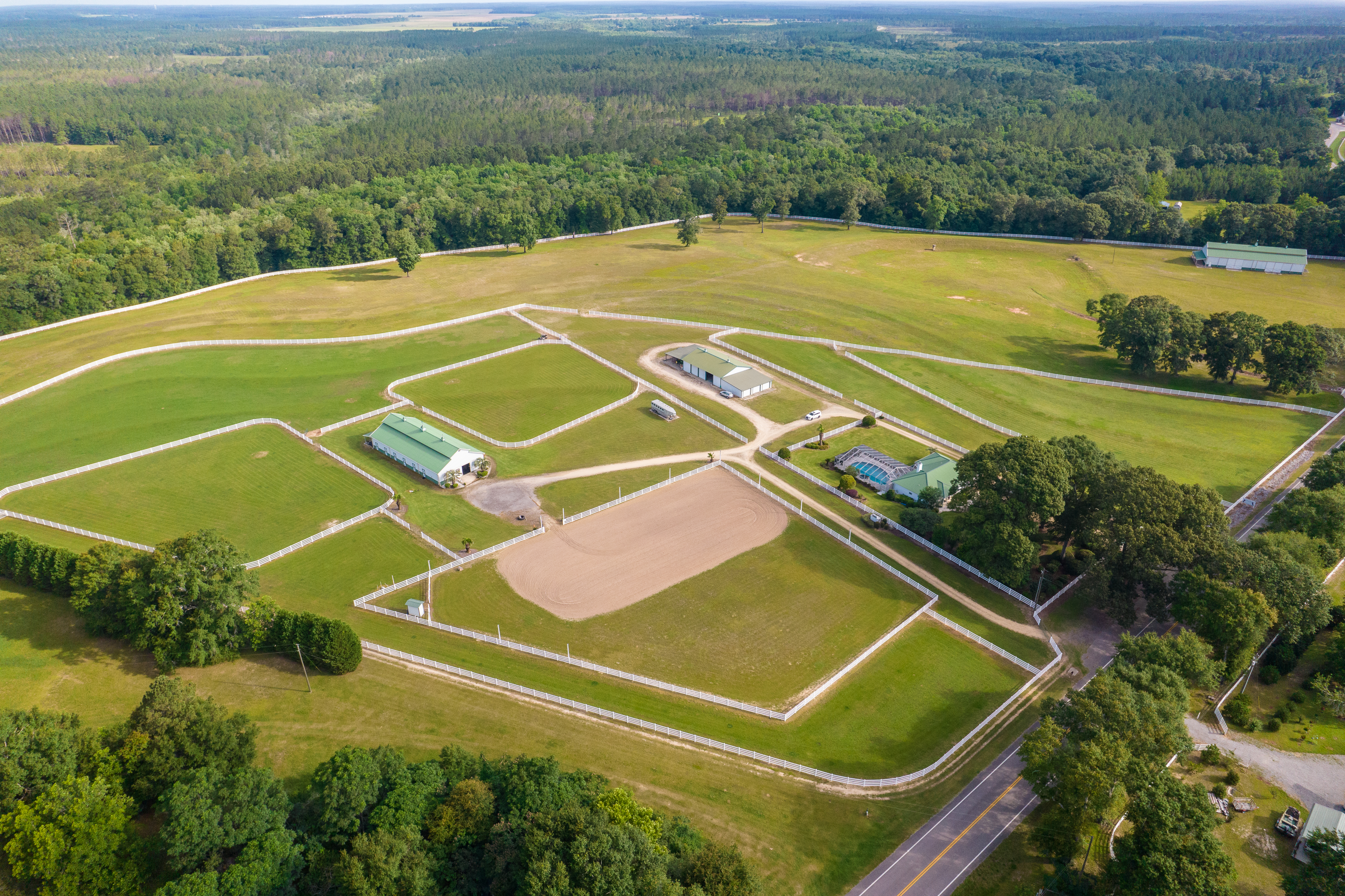 Horse Ranch With Immaculate Home And State-Of-The-Art Equestrian Facilities - 物件實景