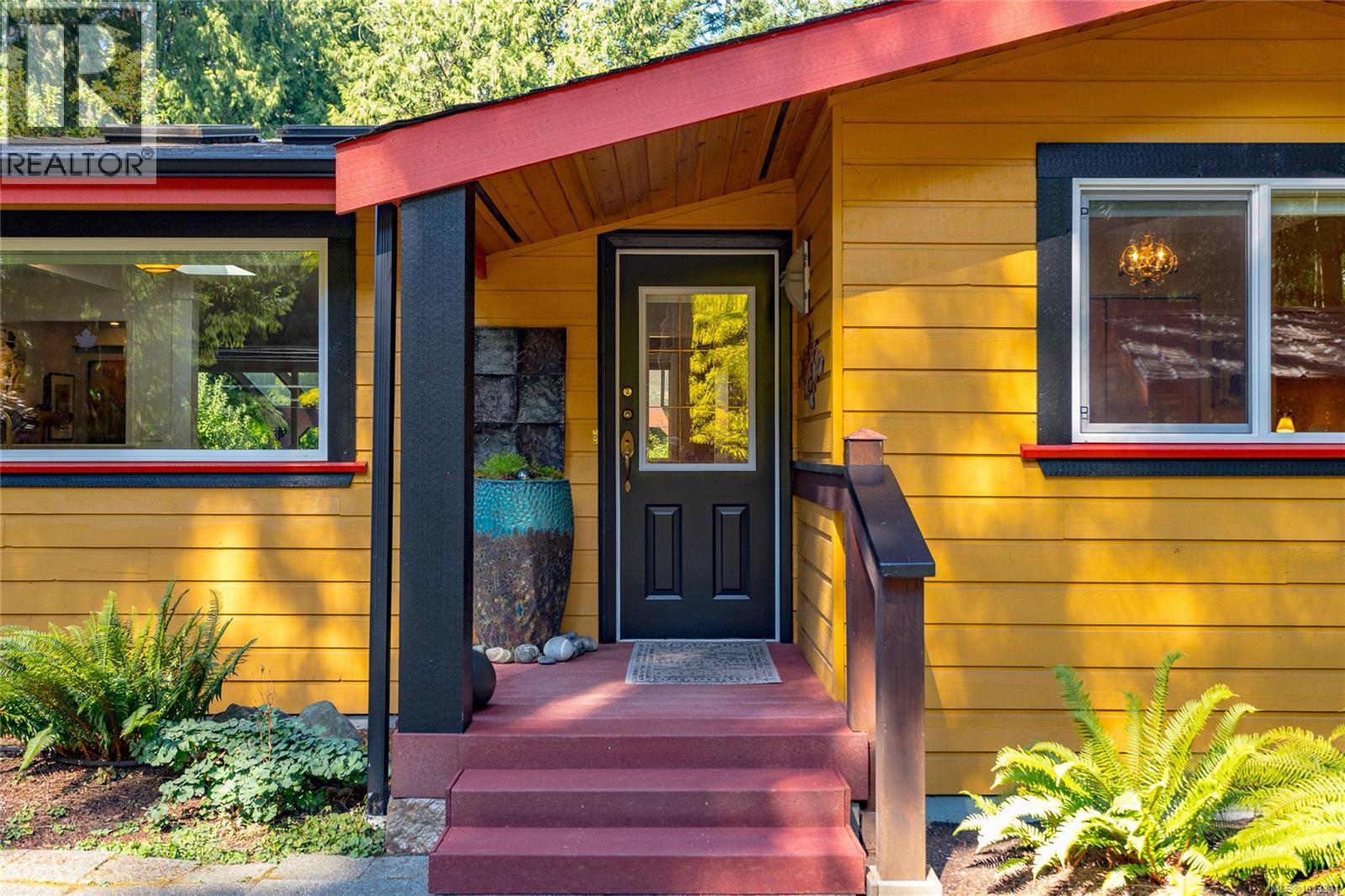 COBBLE HILL, British Columbia, V8H 0G3, CA, 3 Bedrooms Bedrooms, ,1 BathroomBathrooms,Residential,For Sale,1951189