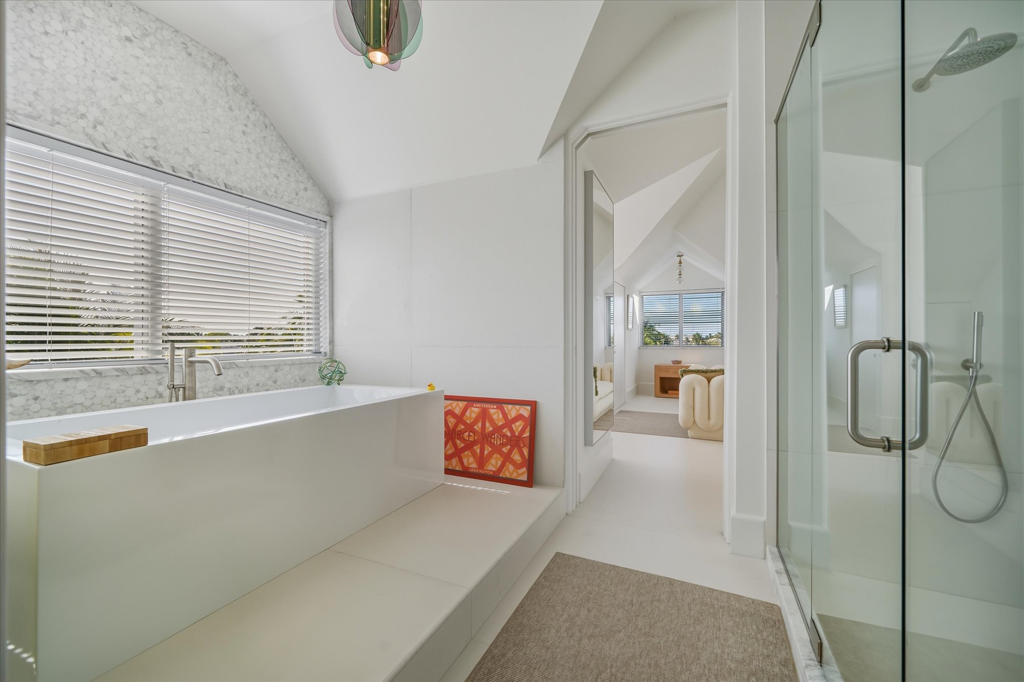  Canal-front Estate - 物件實景