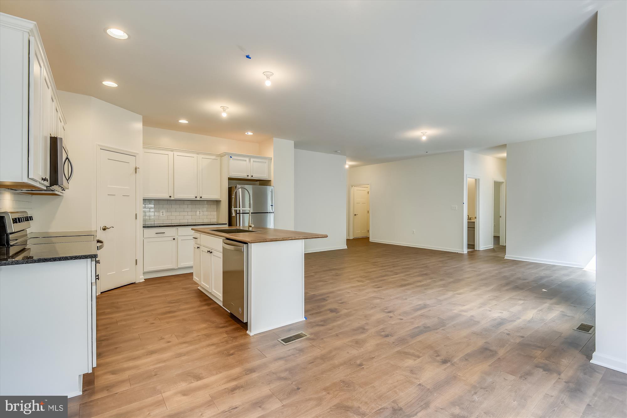 Sumerduck, Virginia, 22742, United States, 3 Bedrooms Bedrooms, ,2 BathroomsBathrooms,Residential,For Sale,1978020