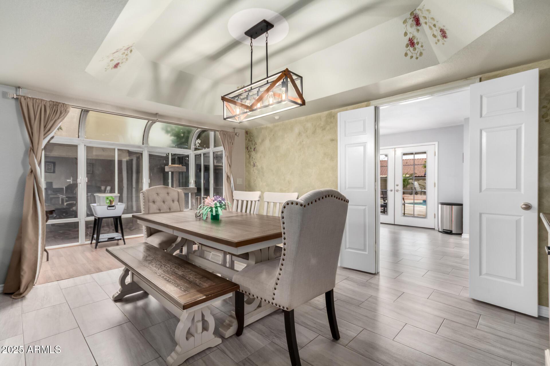 Glendale, Arizona, 85302, United States, 4 Bedrooms Bedrooms, ,4 BathroomsBathrooms,Residential,For Sale,1977849