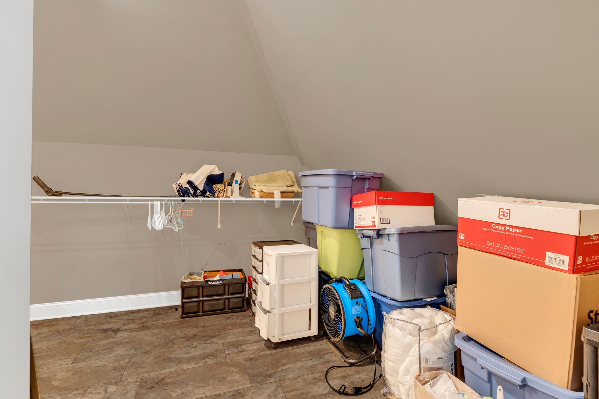 Goodlettsville, Tennessee, 37072, United States, 4 Bedrooms Bedrooms, ,4 BathroomsBathrooms,Residential,For Sale,2001545