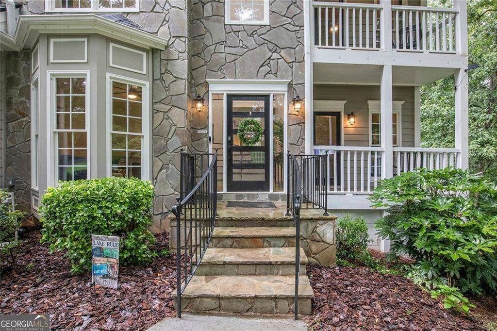 Flowery Branch, Georgia, 30542, United States, 5 Bedrooms Bedrooms, ,4 BathroomsBathrooms,Residential,For Sale,1914640