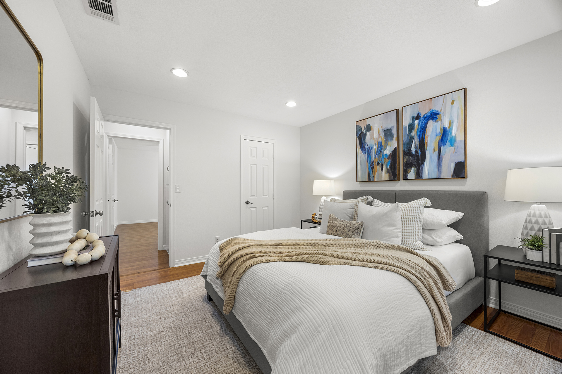Anaheim, California, 92807, United States, 3 Bedrooms Bedrooms, ,2 BathroomsBathrooms,Residential,For Sale,1889806