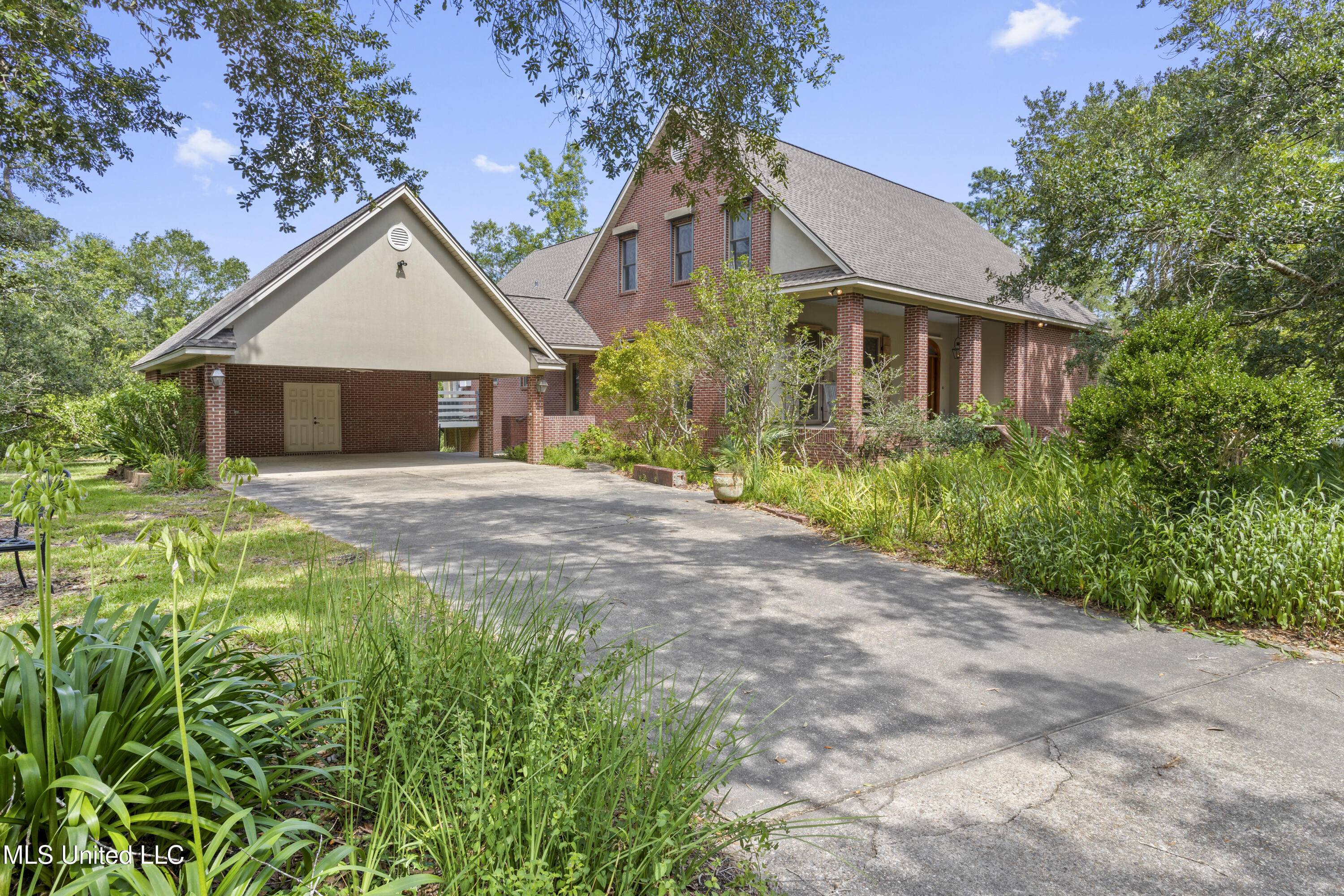 Pass Christian, Mississippi, 39571, United States, 4 Bedrooms Bedrooms, ,3 BathroomsBathrooms,Residential,For Sale,1903520