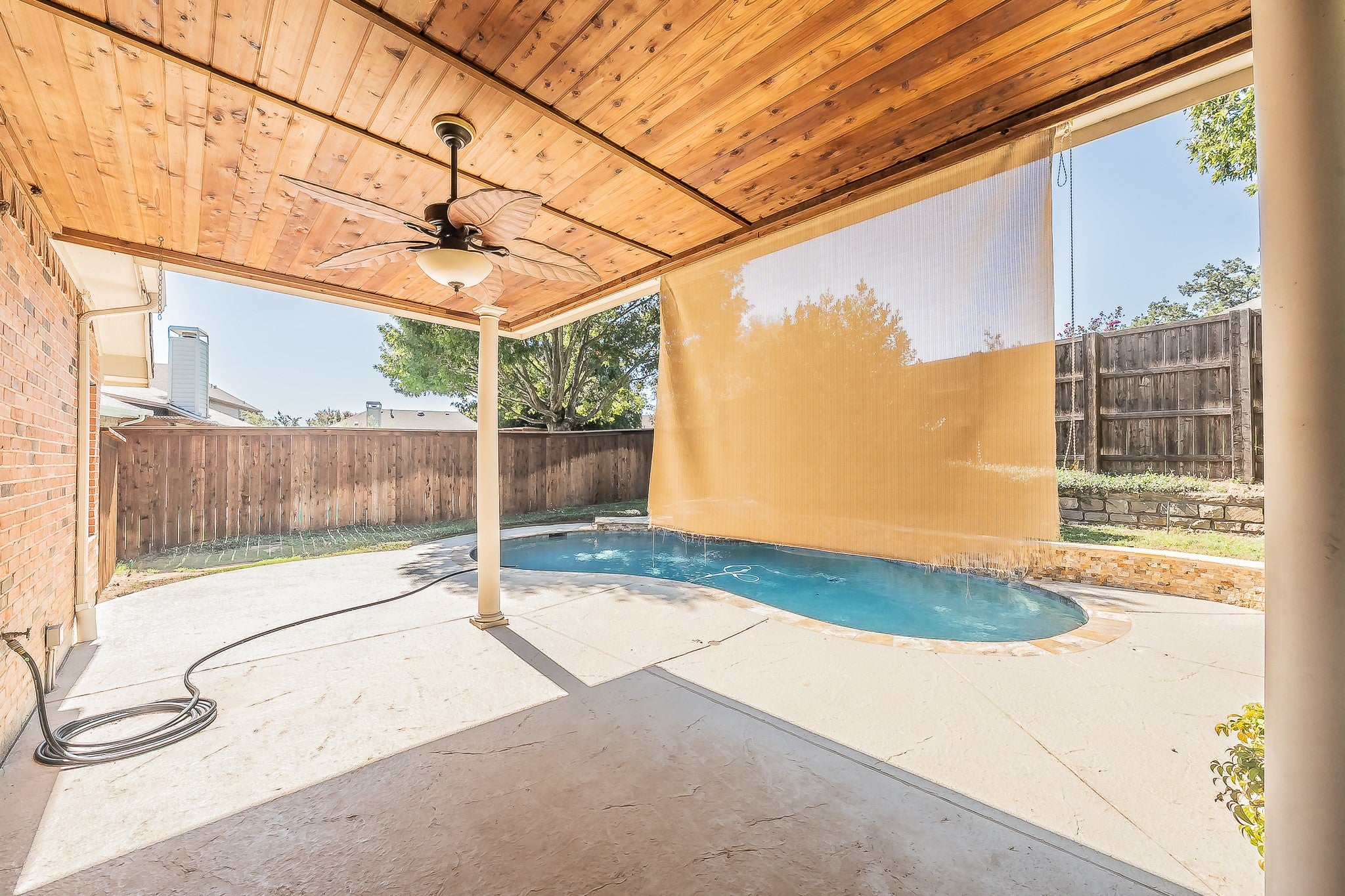 Grapevine, Texas, 76051, United States, 3 Bedrooms Bedrooms, ,2 BathroomsBathrooms,Residential,For Sale,1973770