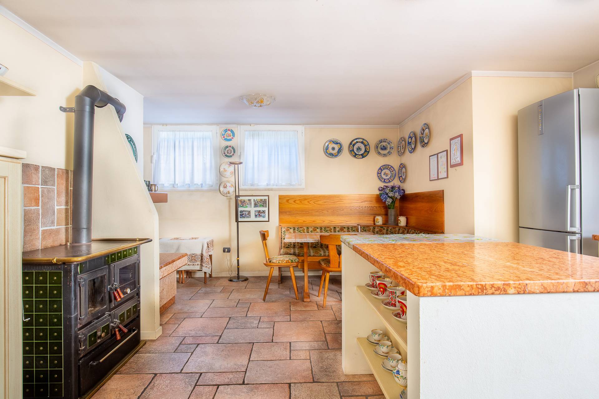 Pozzolengo, Brescia, 25010, IT, 4 Bedrooms Bedrooms, ,4 BathroomsBathrooms,Residential,For Sale,1837231