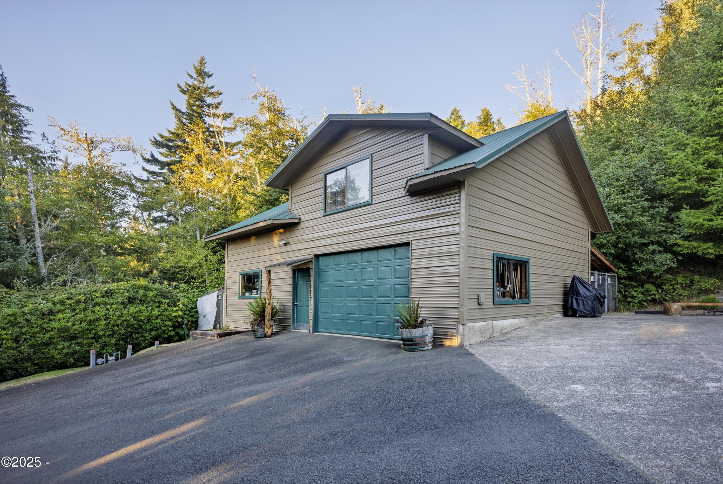 Otis, Oregon, 97368, United States, 4 Bedrooms Bedrooms, ,Residential,For Sale,1927199
