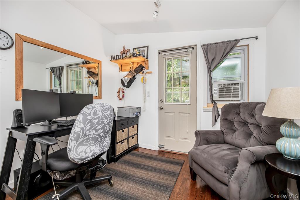 Putnam Valley, New York, 10579, United States, 3 Bedrooms Bedrooms, ,2 BathroomsBathrooms,Residential,For Sale,1974452