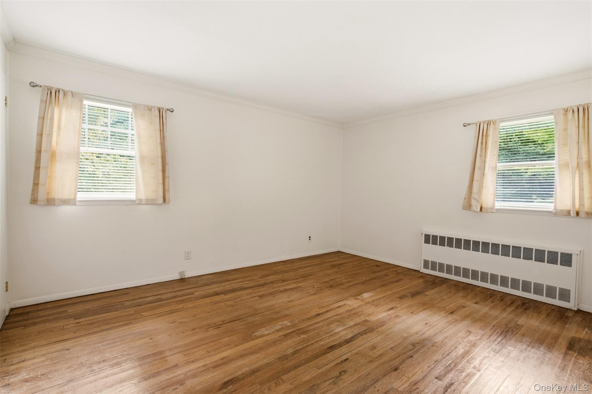  174 Flower Hill Road, Halesite, NY, 11743 - 物件實景