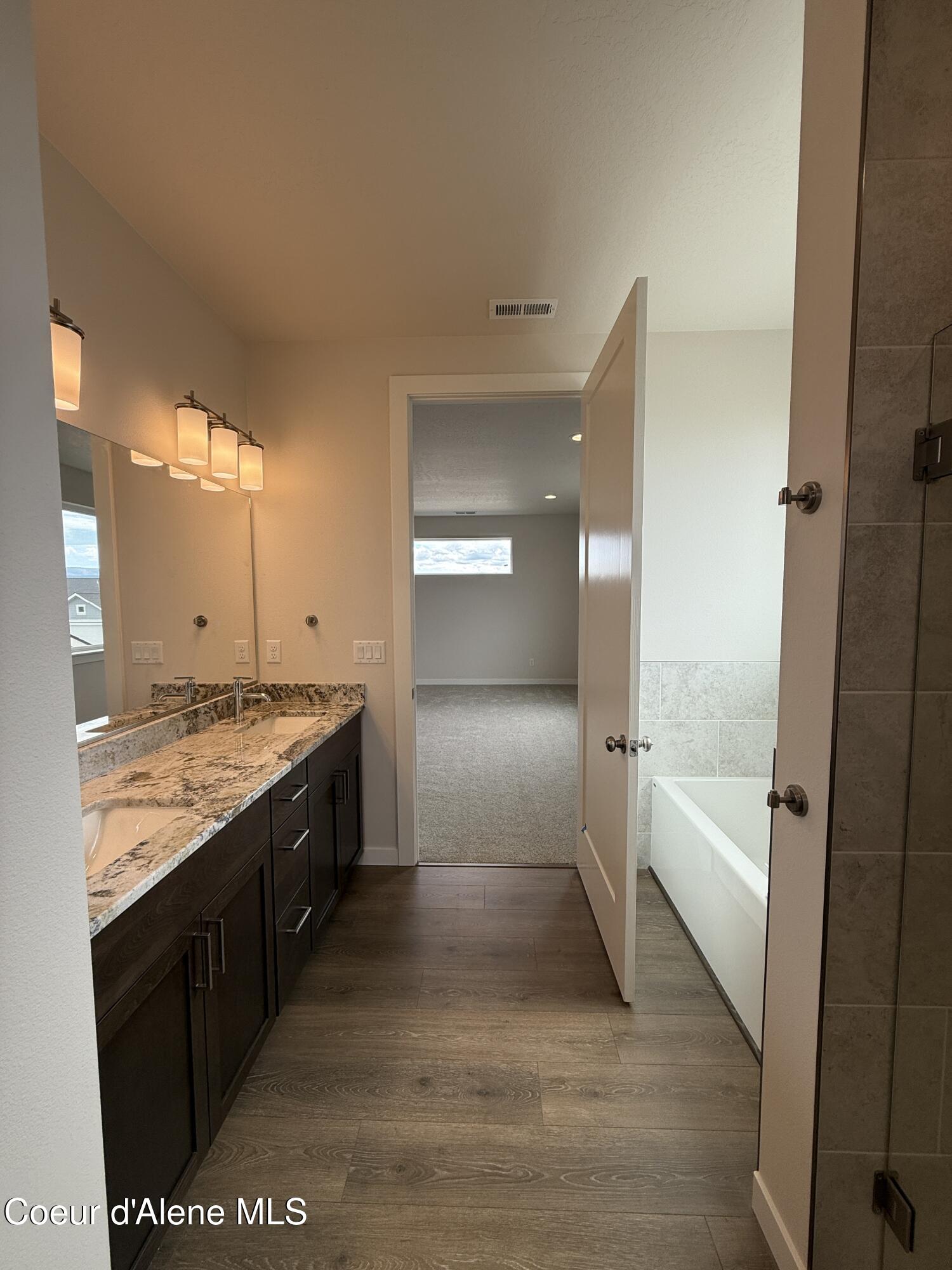 Post Falls, Idaho, 83854, United States, 4 Bedrooms Bedrooms, ,3 BathroomsBathrooms,Residential,For Sale,1927944