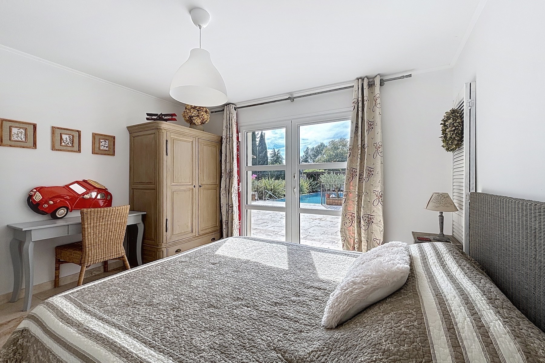  Close to the center of Uzes, Beautiful Contemporary Villa - 物件實景