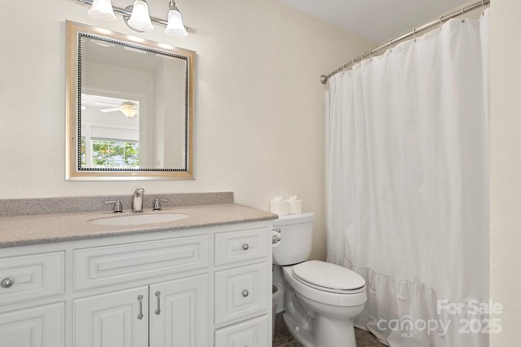 Liberty Hill, South Carolina, 29074, United States, 4 Bedrooms Bedrooms, ,5 BathroomsBathrooms,Residential,For Sale,1876148