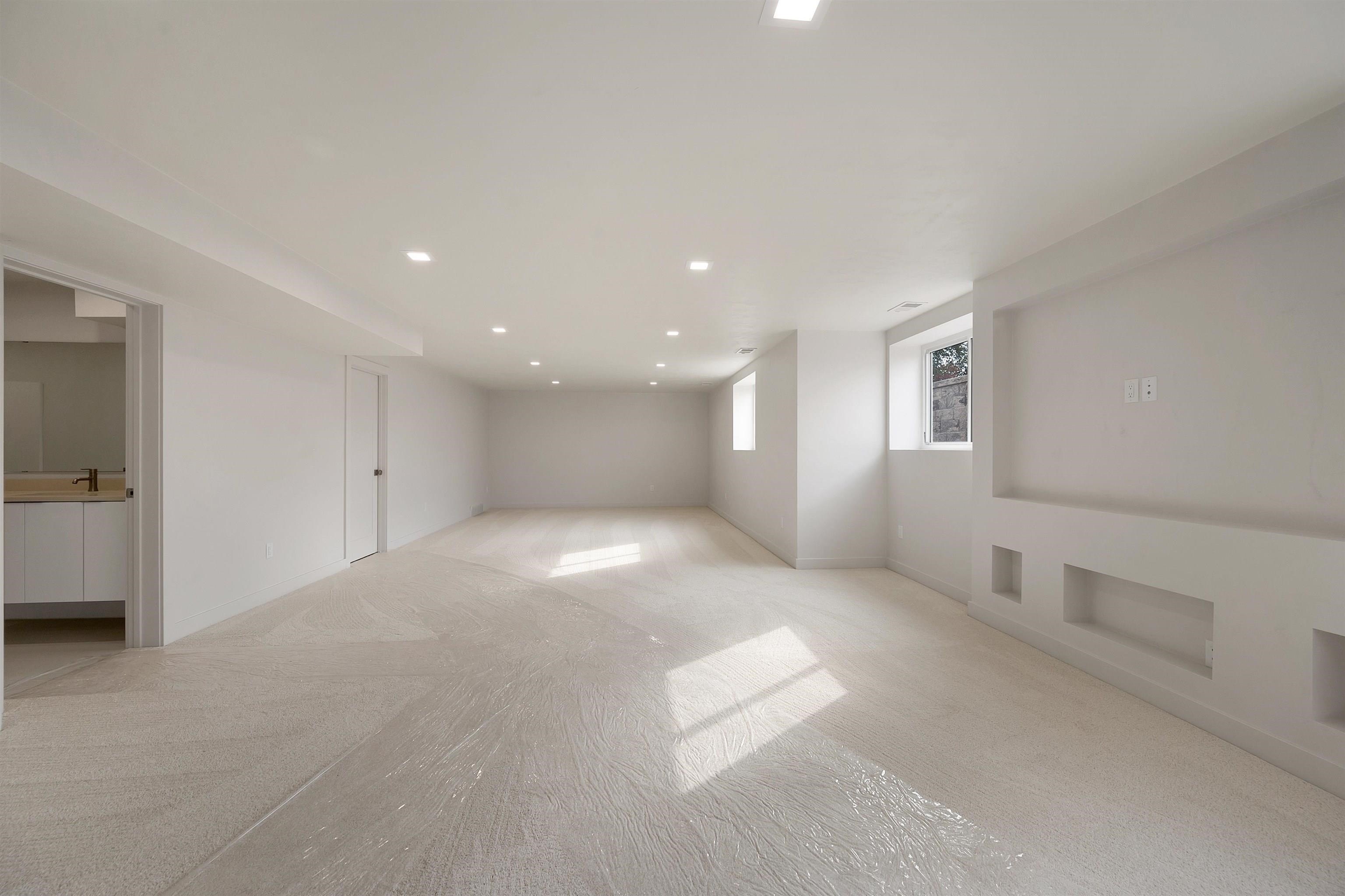 DE PERE, Wisconsin, 54115, United States, 2 Bedrooms Bedrooms, ,3 BathroomsBathrooms,Residential,For Sale,1982656