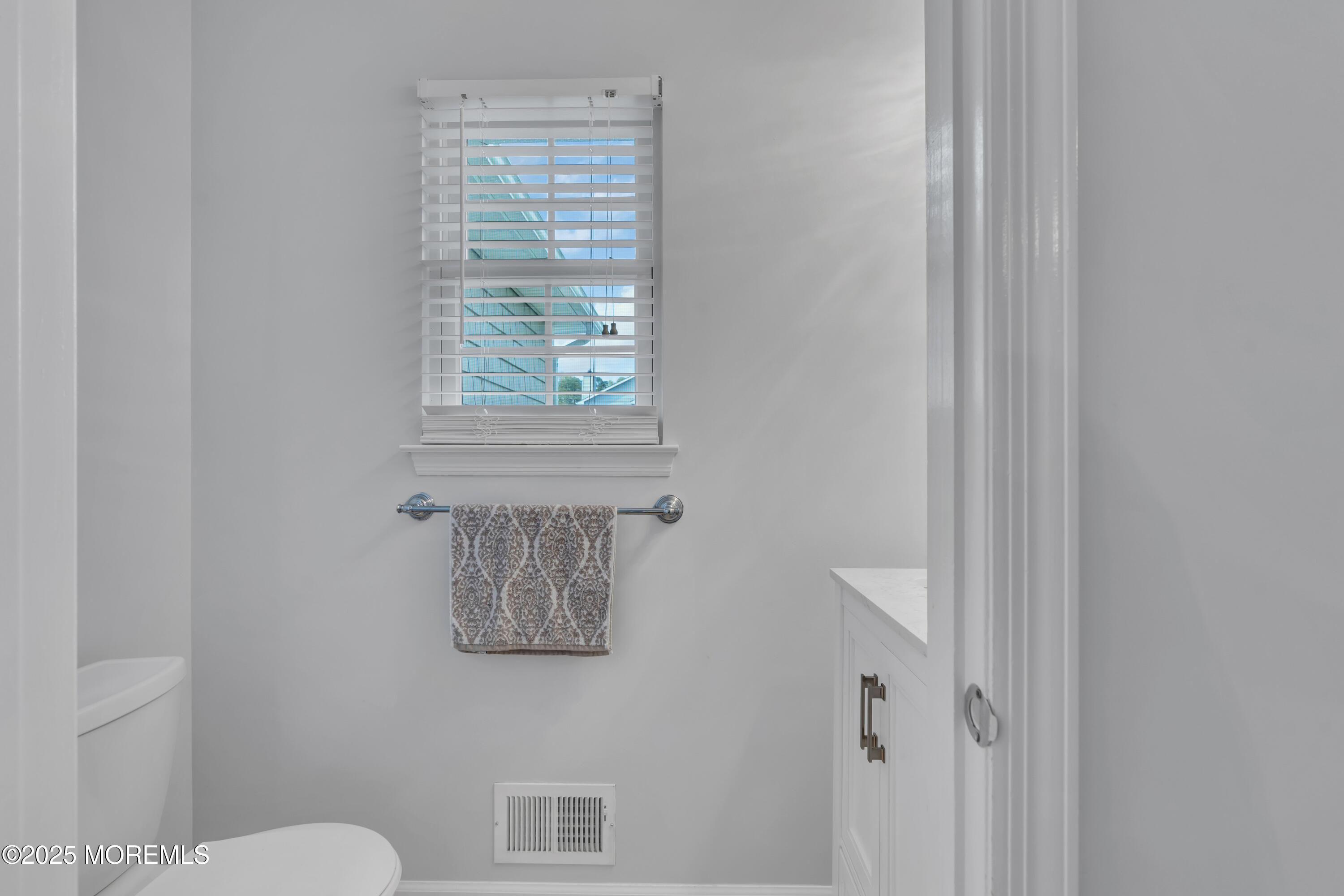 Howell, New Jersey, 07731, United States, 3 Bedrooms Bedrooms, ,3 BathroomsBathrooms,Residential,For Sale,1989169