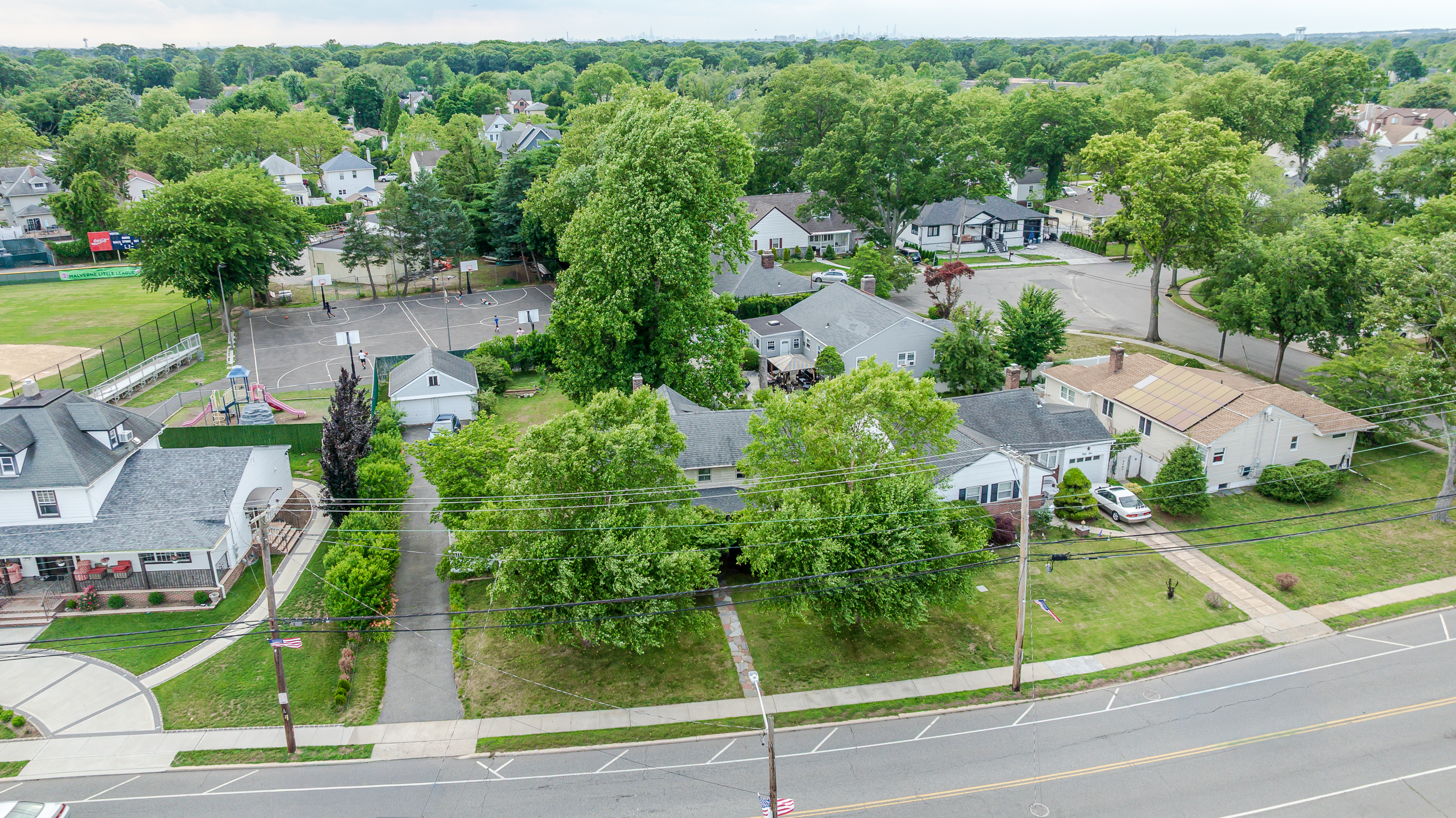  49 Hempstead Avenue, Malverne, NY, 11565 - 物件實景