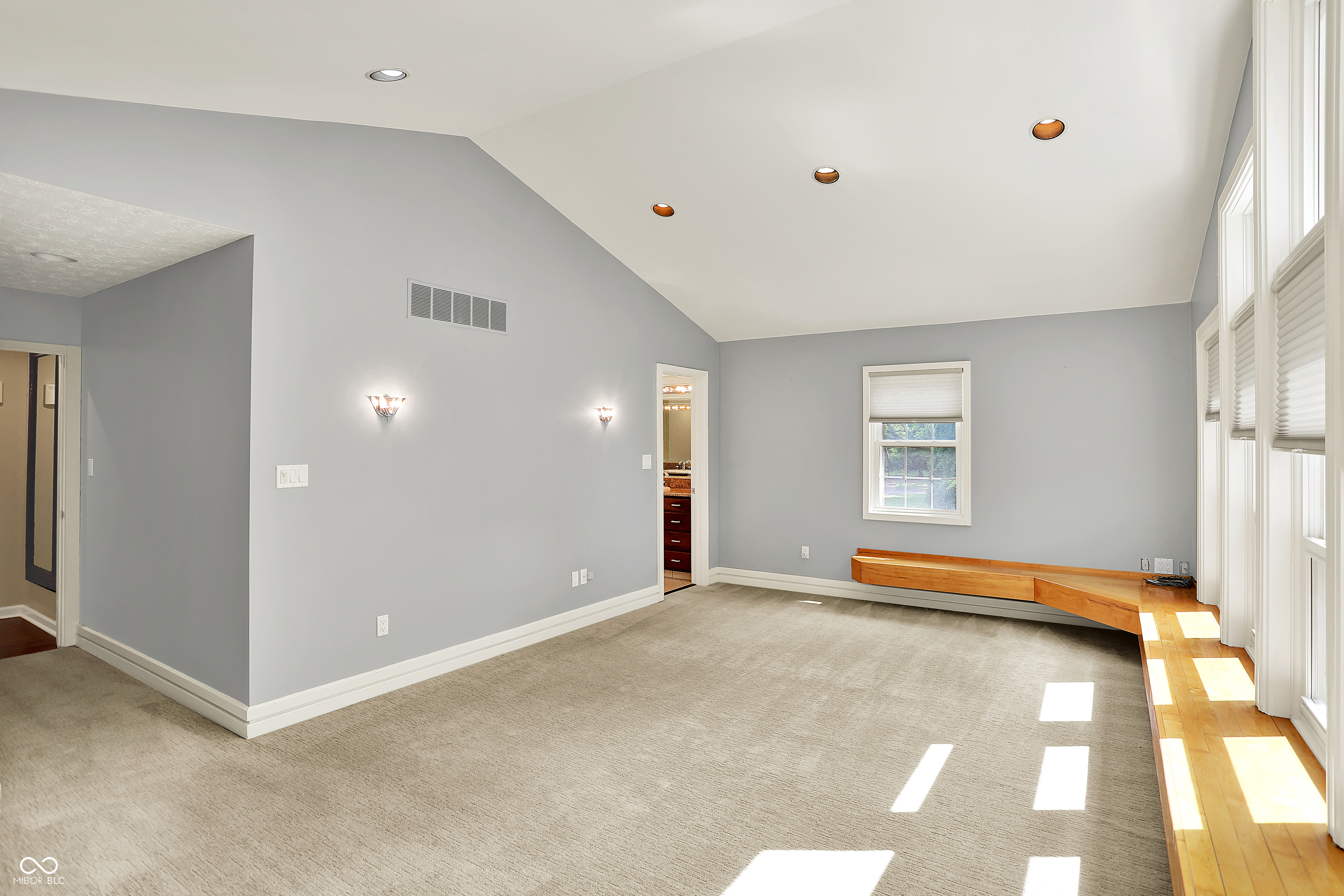 Carmel, Indiana, 46290, United States, 5 Bedrooms Bedrooms, ,4 BathroomsBathrooms,Residential,For Sale,1920865