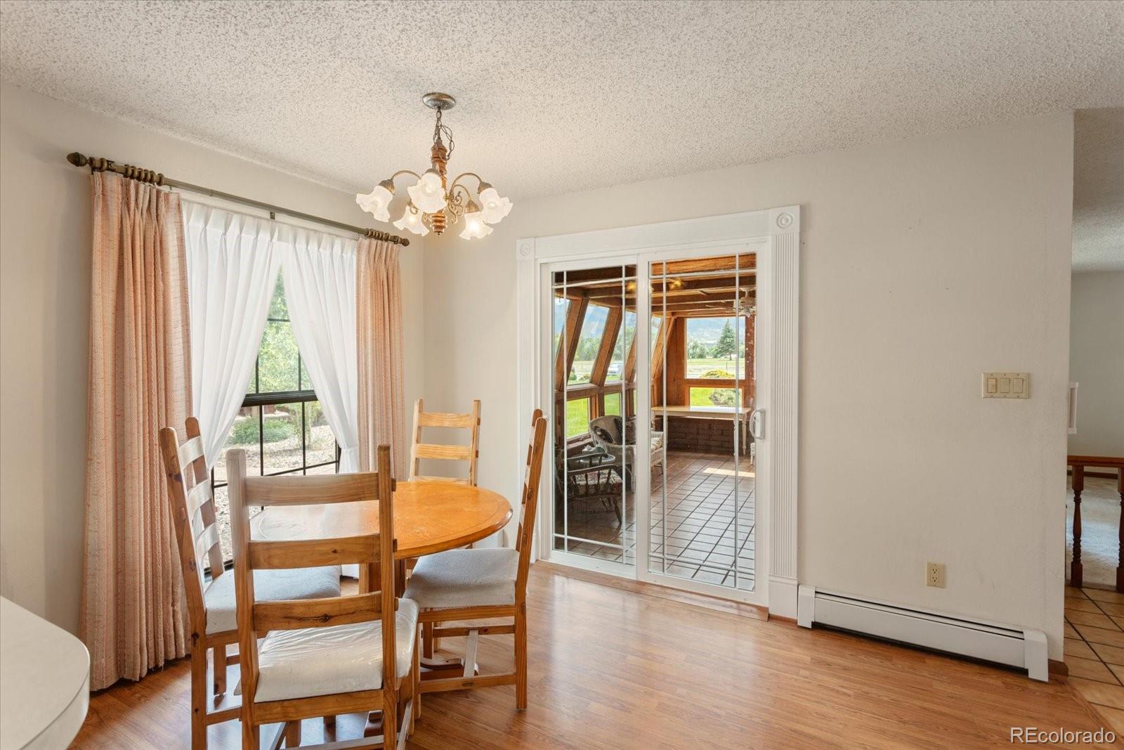 Salida, Colorado, 81201, United States, 2 Bedrooms Bedrooms, ,1 BathroomBathrooms,Residential,For Sale,1978898