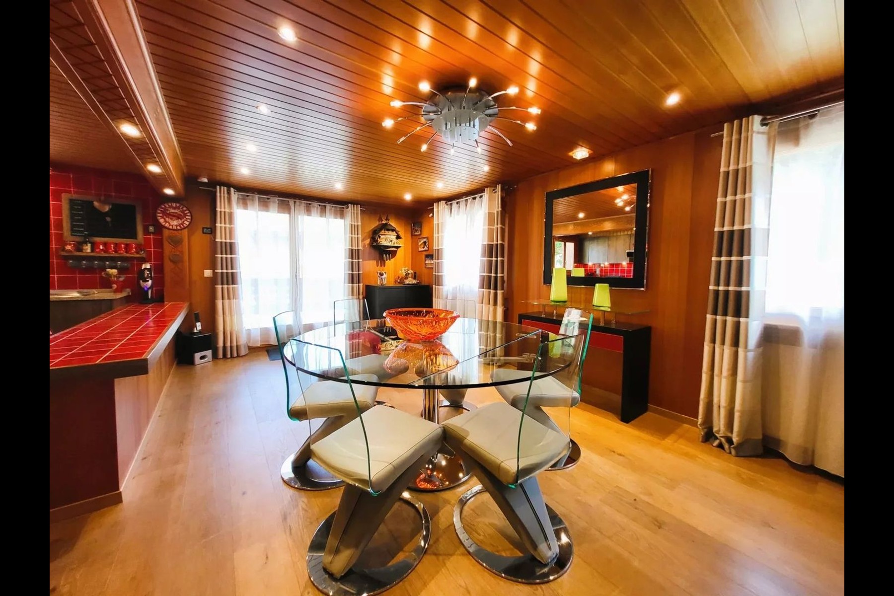  Spacious, perfectly maintained 6.5-room chalet with garden - 物件實景