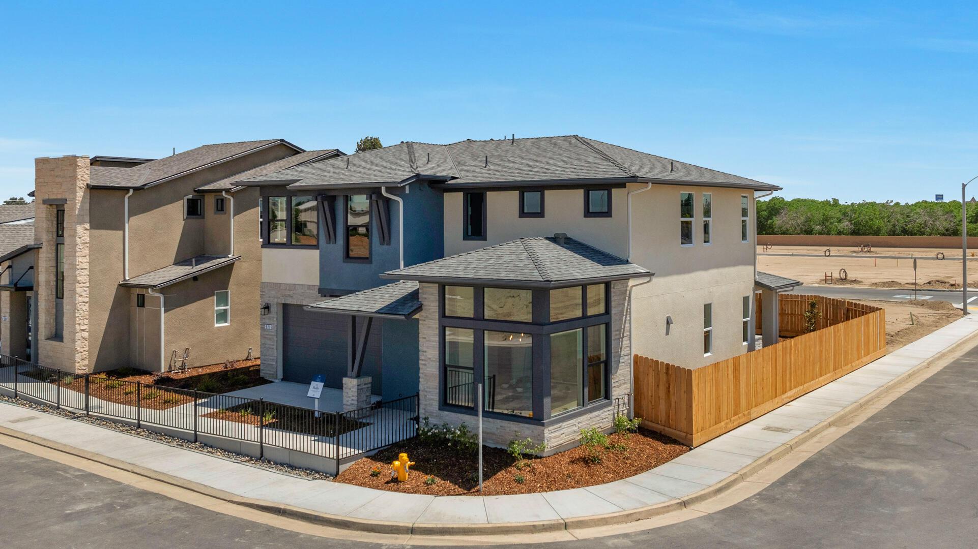 Tulare, California, 93274, United States, 4 Bedrooms Bedrooms, ,3 BathroomsBathrooms,Residential,For Sale,1975165