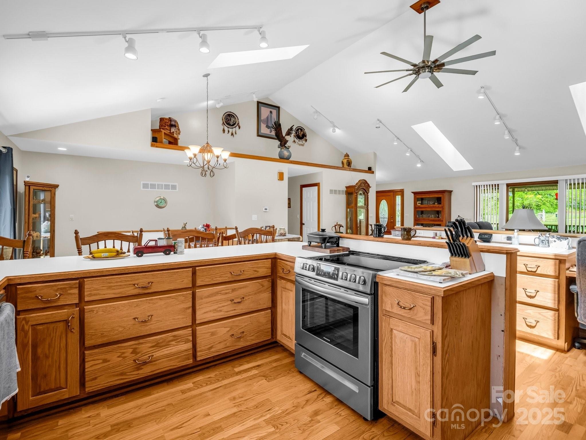 Iron Station, North Carolina, 28080, United States, 3 Bedrooms Bedrooms, ,3 BathroomsBathrooms,Residential,For Sale,1920922