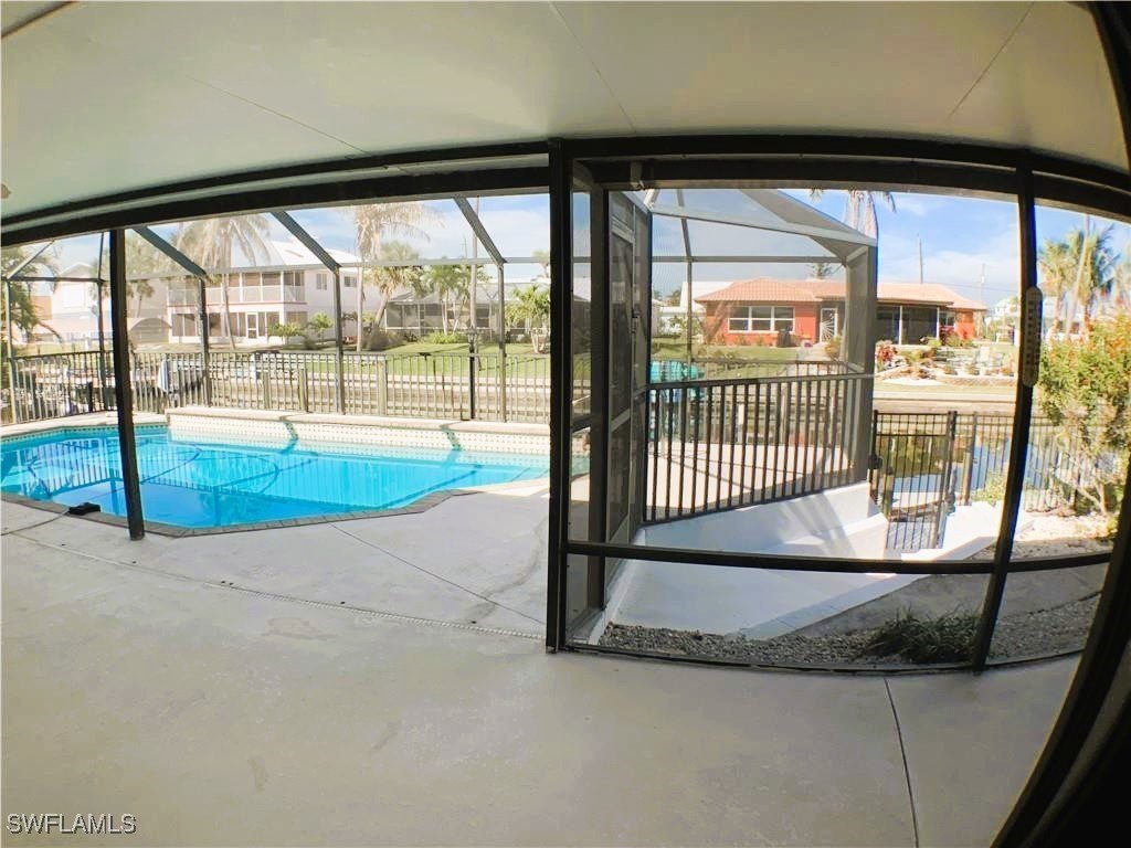 Fort Myers Beach, Florida, 33931, United States, 2 Bedrooms Bedrooms, ,3 BathroomsBathrooms,Residential,For Sale,1976709